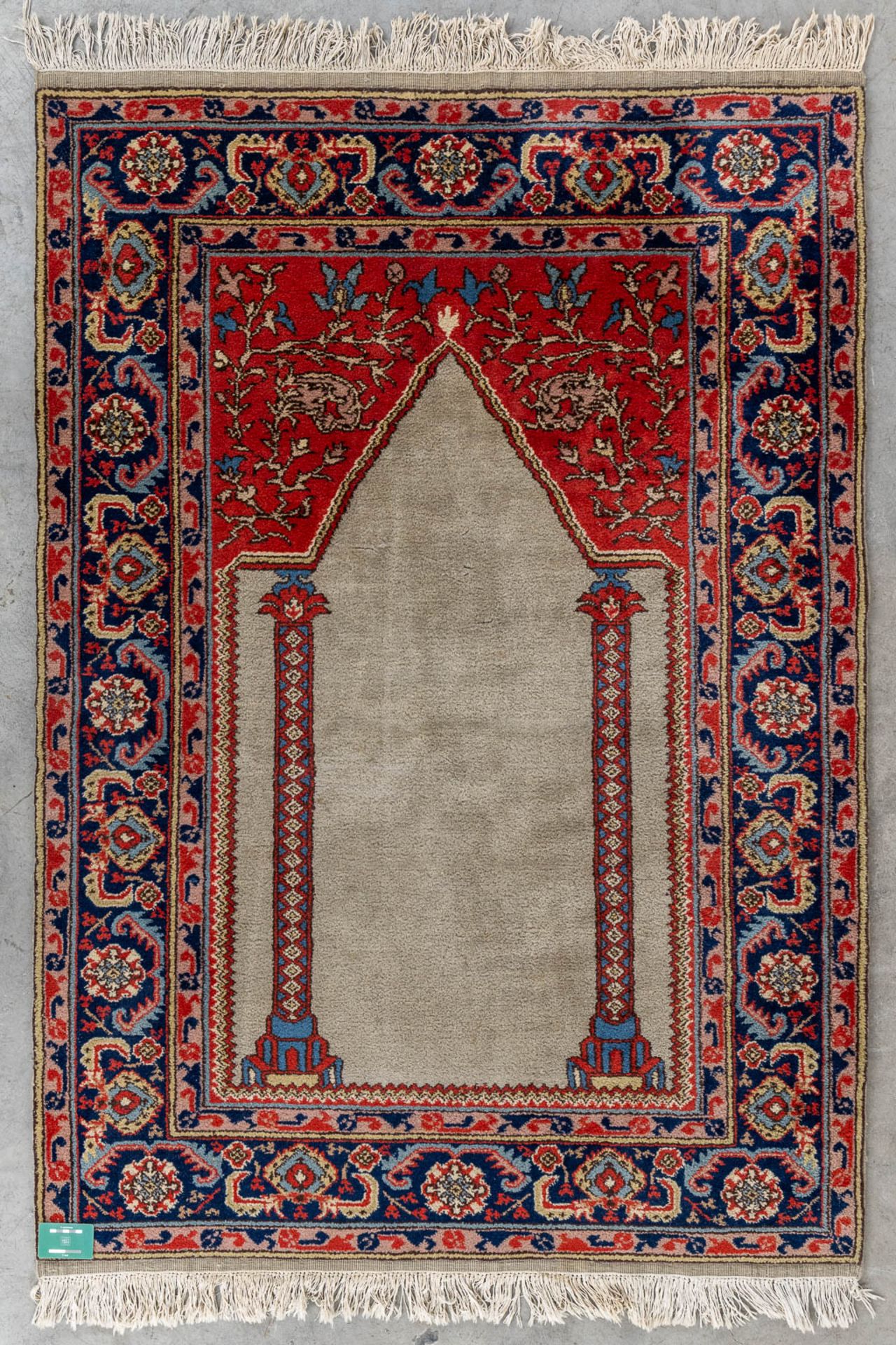 An Oriental hand-made carpet, Kayseri. (L:180 x W:128 cm) - Image 2 of 8
