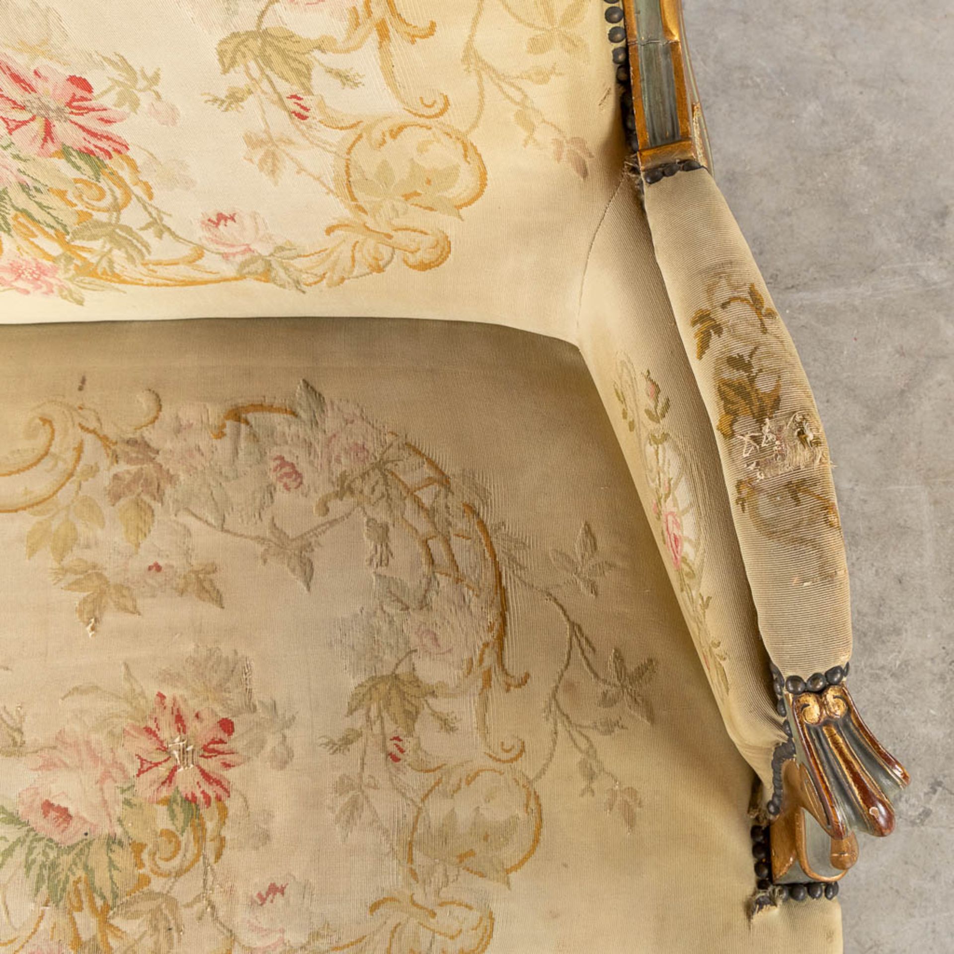 A Louis XV style sofa, upholstered with flower embroideries. (L:80 x W:175 x H:96 cm) - Image 9 of 11
