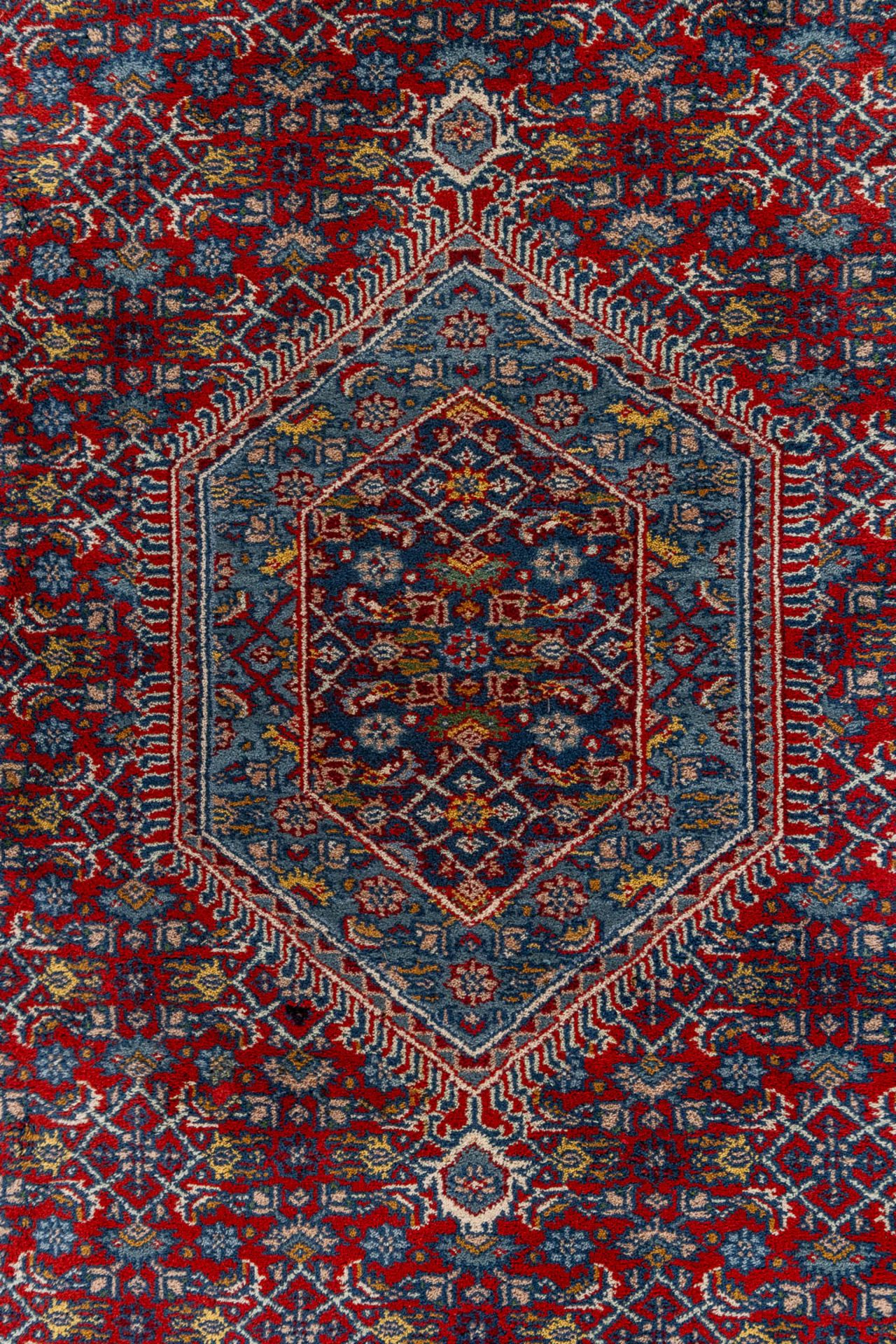 An Oriental hand-made carpet, Bidjar. (L:308 x W:194 cm) - Image 3 of 9