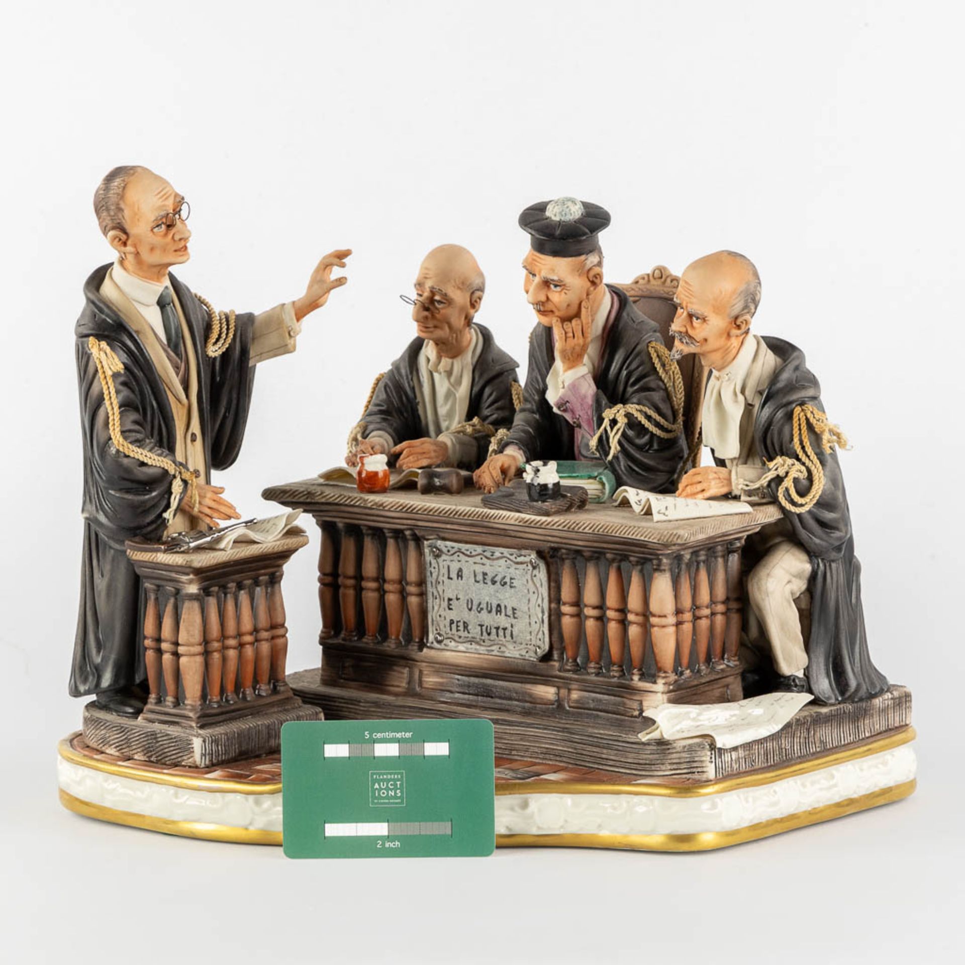 Capodimonte 'La Legge e Uguale Per Tutti' Courtroom, polychrome porcelain. (L:24 x W:30 x H:27 cm) - Bild 2 aus 15