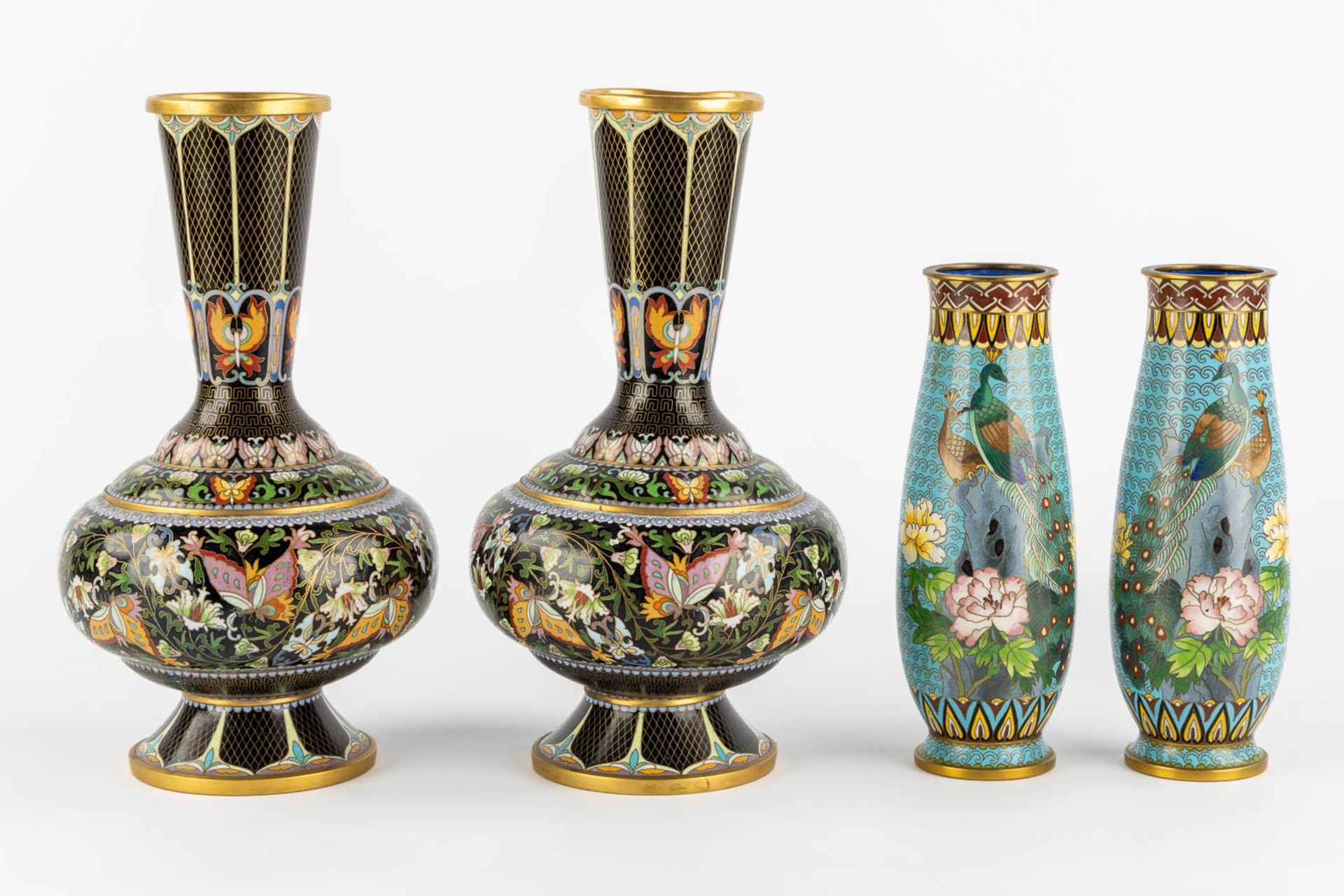 Four pairs of Cloisonné enamel vases, added 1 vase and two small pieces. (H:38 x D:23 cm) - Image 7 of 18
