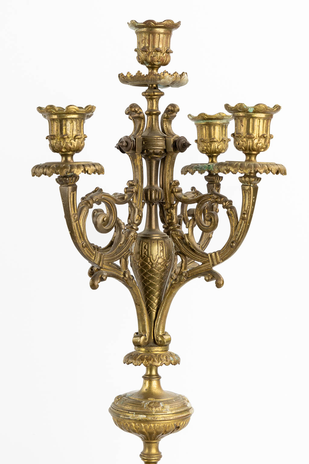 A three-piece mantle garniture clock and candelabra, patinated bronze. (L:16 x W:33 x H:50 cm) - Image 9 of 13