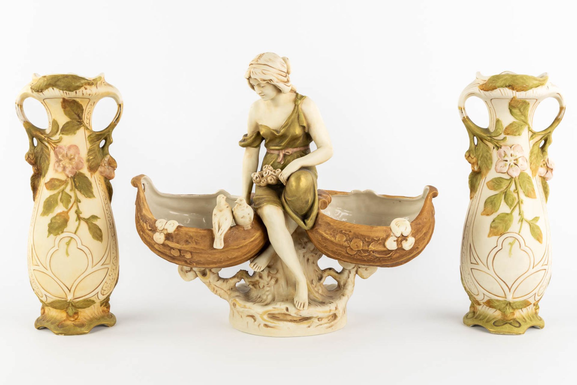 Royal Dux, a pair of vases and a lady with two baskets. Polychrome porcelain. (L:17 x W:36 x H:32 cm - Bild 3 aus 15