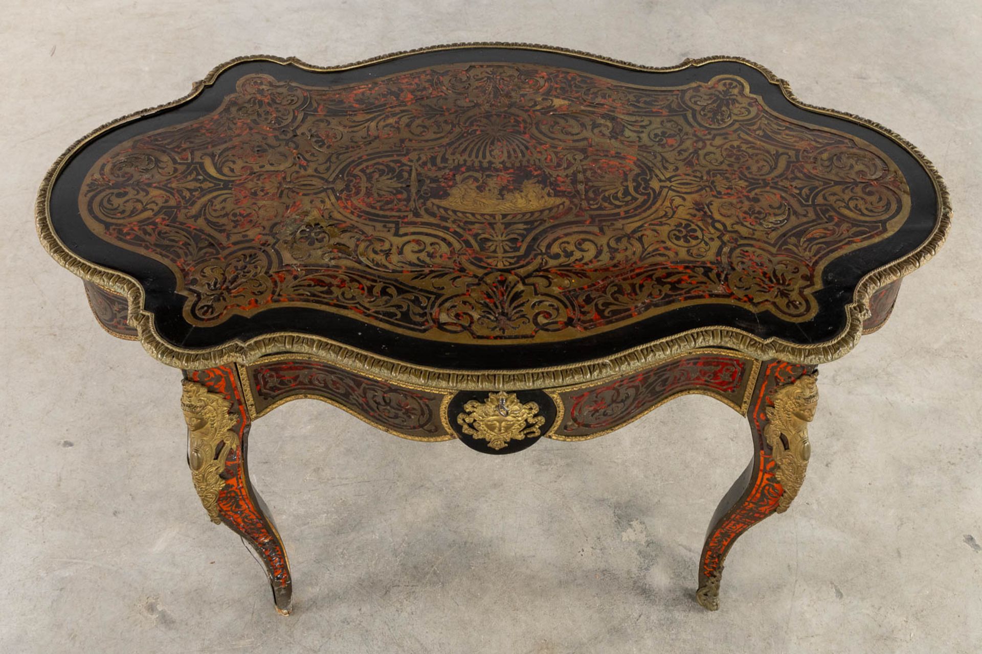 A Boulle 'Table Violon', tortoiseshell and copper inlay, Napoleon 3. (L:76 x W:130 x H:77 cm) - Bild 10 aus 19