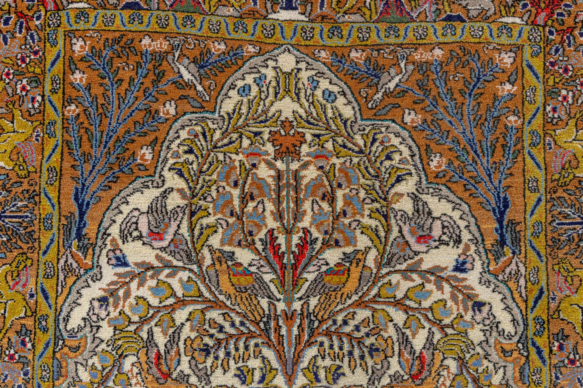 Two Oriental hand-made carpets, or prayer rugs. (L:175 x W:105 cm) - Bild 11 aus 13