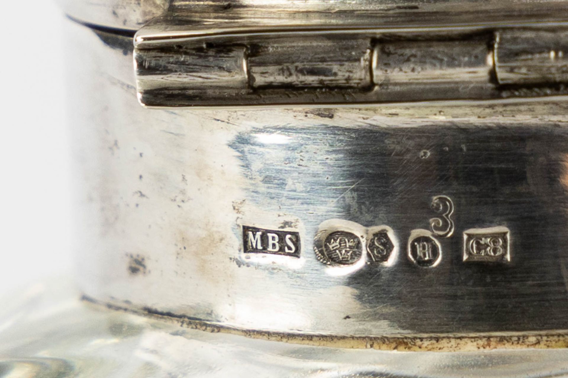 A coffee pot, inkpot and ink blotter, Sweden, silver. 1,815kg. (L:15 x W:25 x H:35 cm) - Image 6 of 18