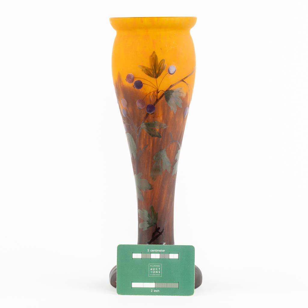 Mado, Nancy, a pate de verre vase. (H:30 x D:10 cm) - Image 2 of 9