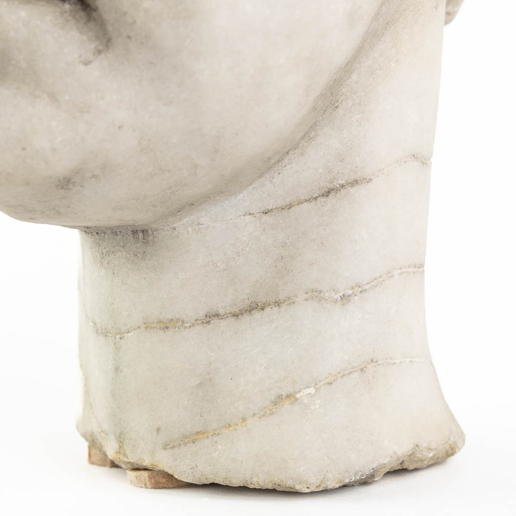 Head of a man, sculptured Carrara marble. 19th C. (L:19 x W:24 x H:30 cm) - Image 11 of 12