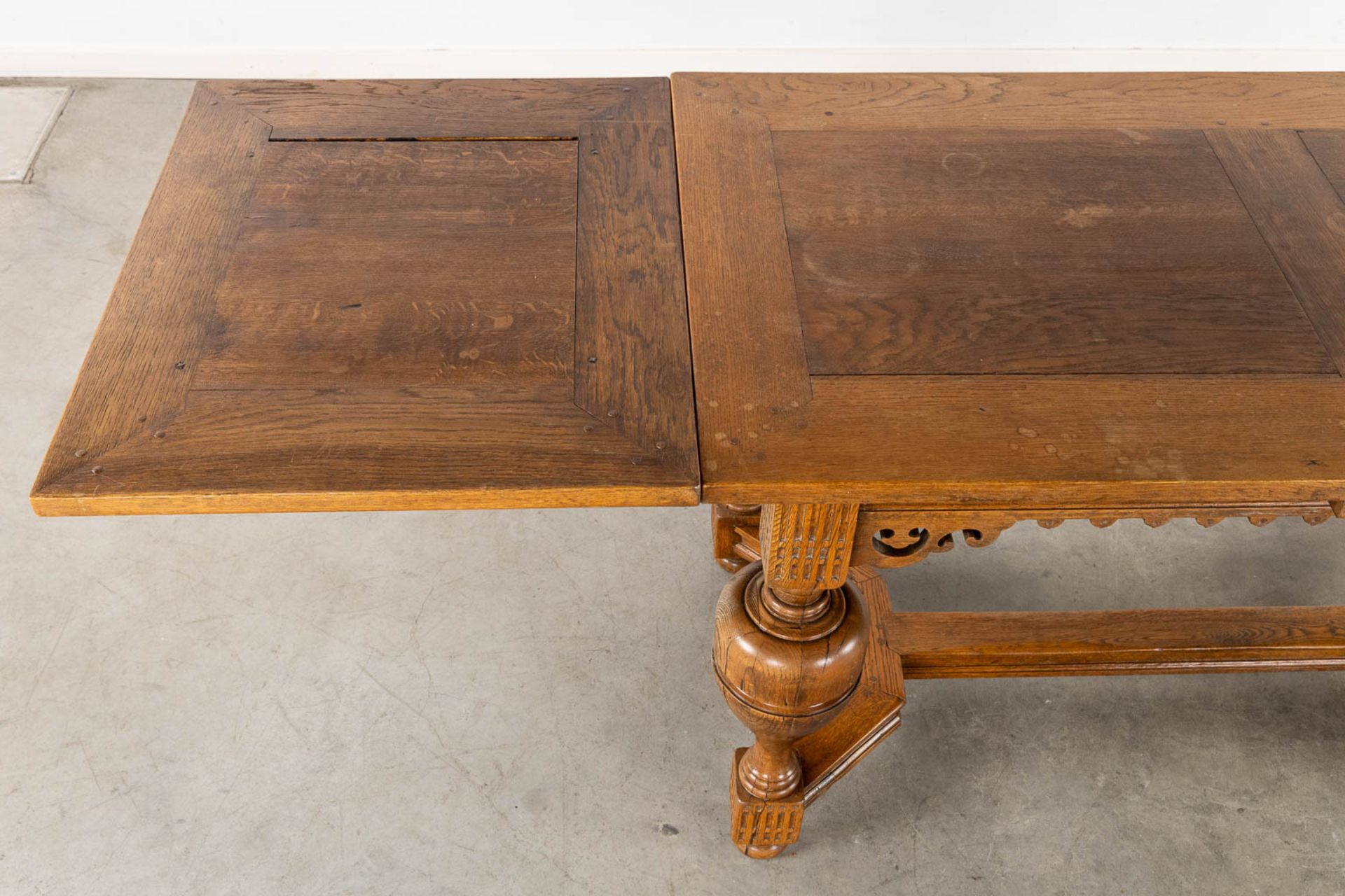 An antique table, oak, 19th C. (L:76 x W:140 x H:78 cm) - Image 5 of 13