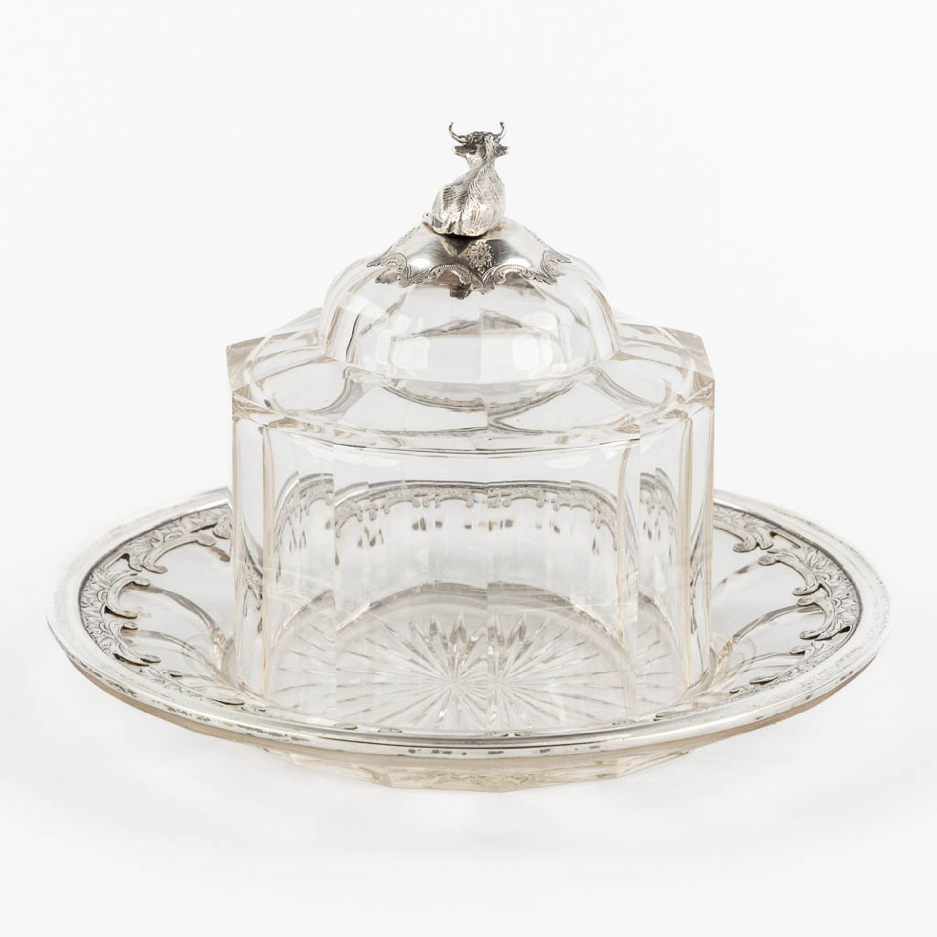 An antique Butter Dish, cut crystal mounted with silver, The Netherlands, 1855. (H:16 x D:24 cm) - Bild 5 aus 15