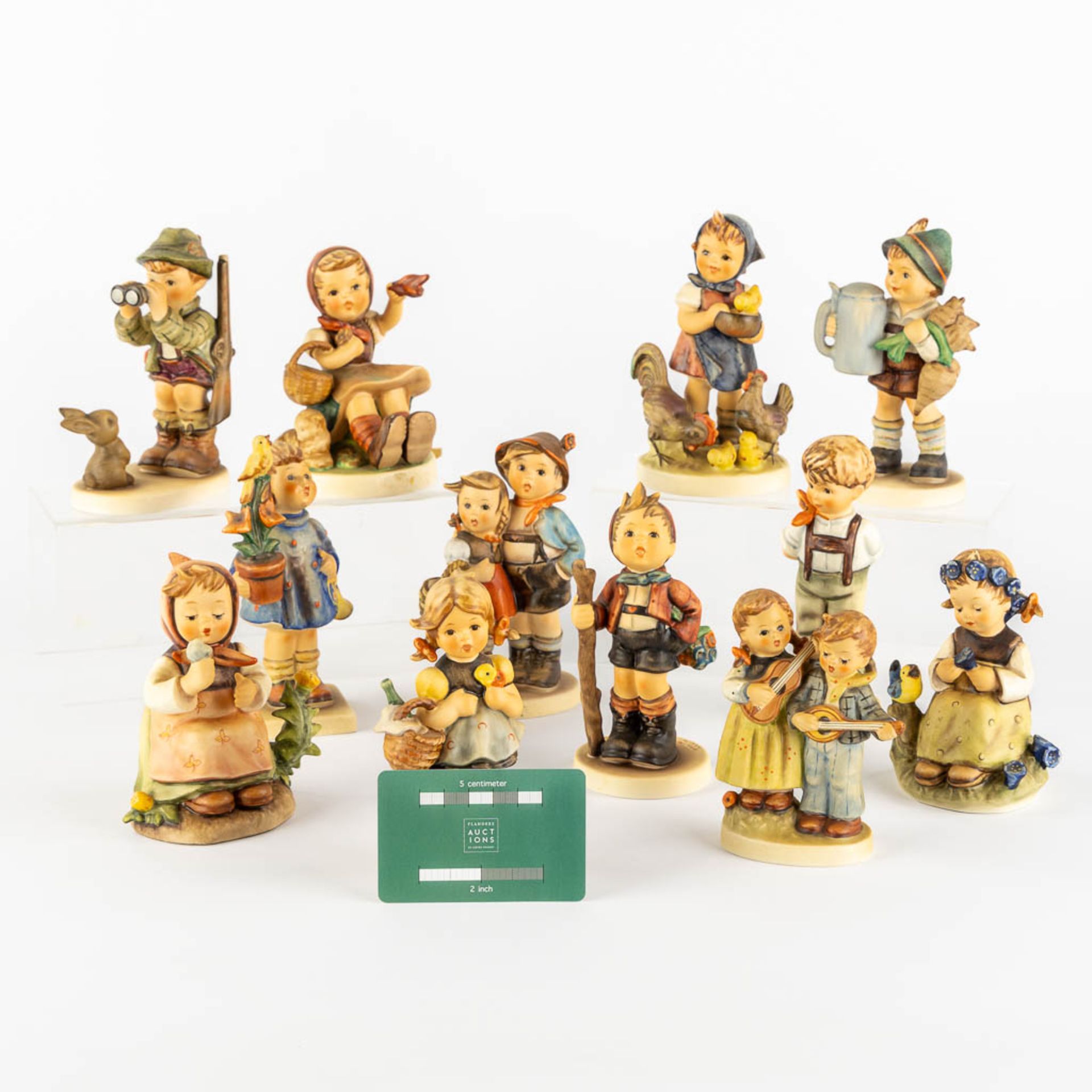 Hummel, 12 figurines, polychrome porcelain. (H:15 cm) - Bild 2 aus 9