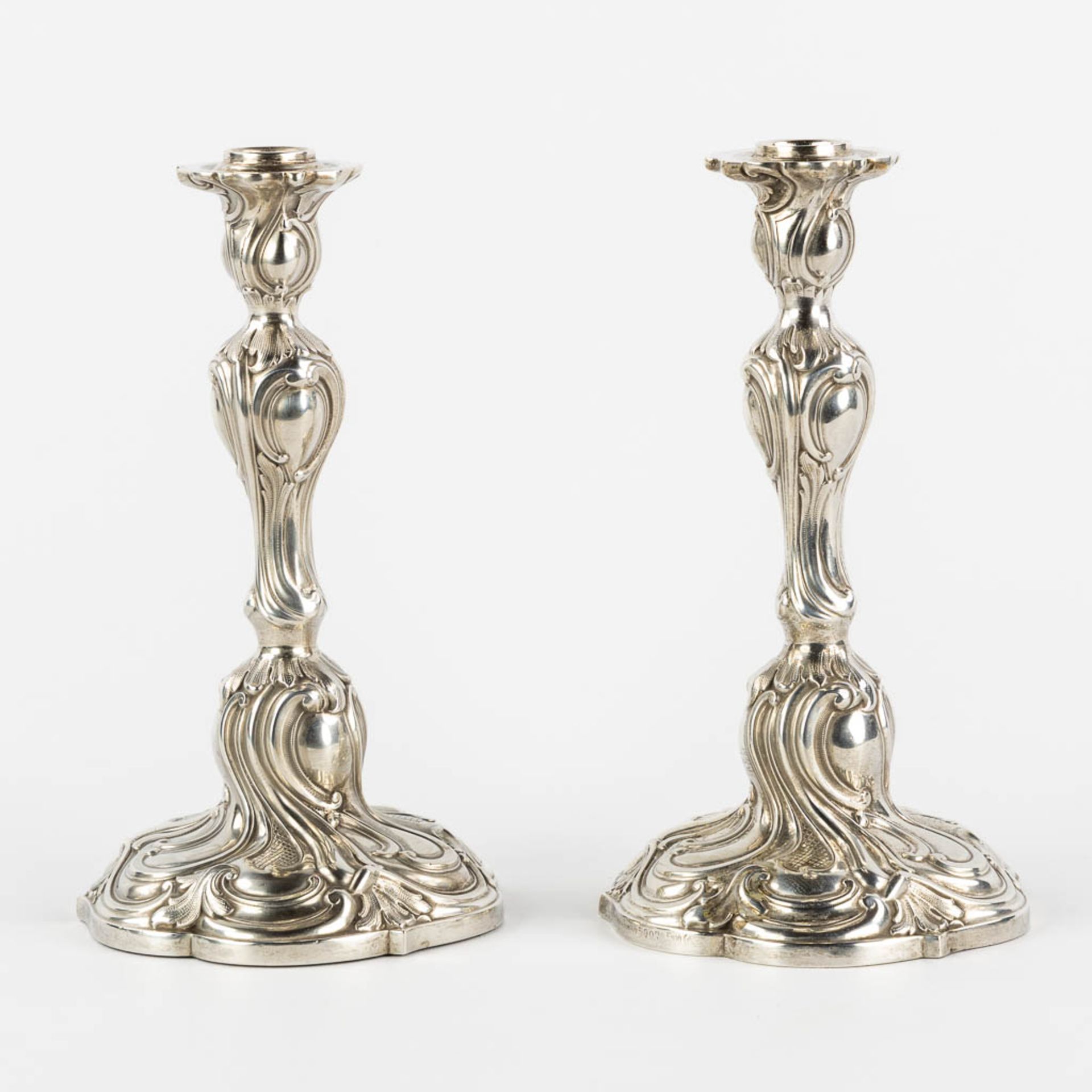 Th. Strube &amp; Sohn, a pair of candlesticks, silver in Louis XV style. Germany. 800/1000. (H:22 x - Image 6 of 12