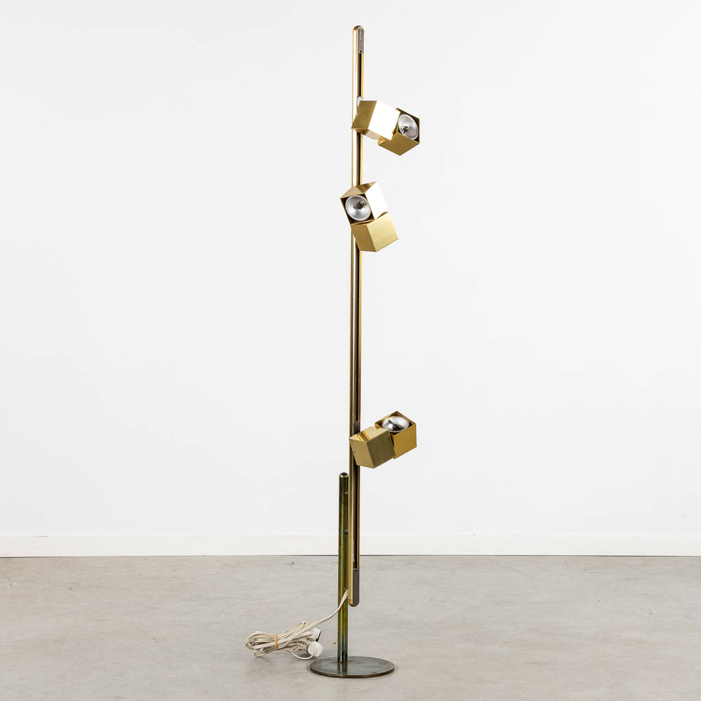 Concord, A decorative floor lamp, gilt brass. (H:167 cm)