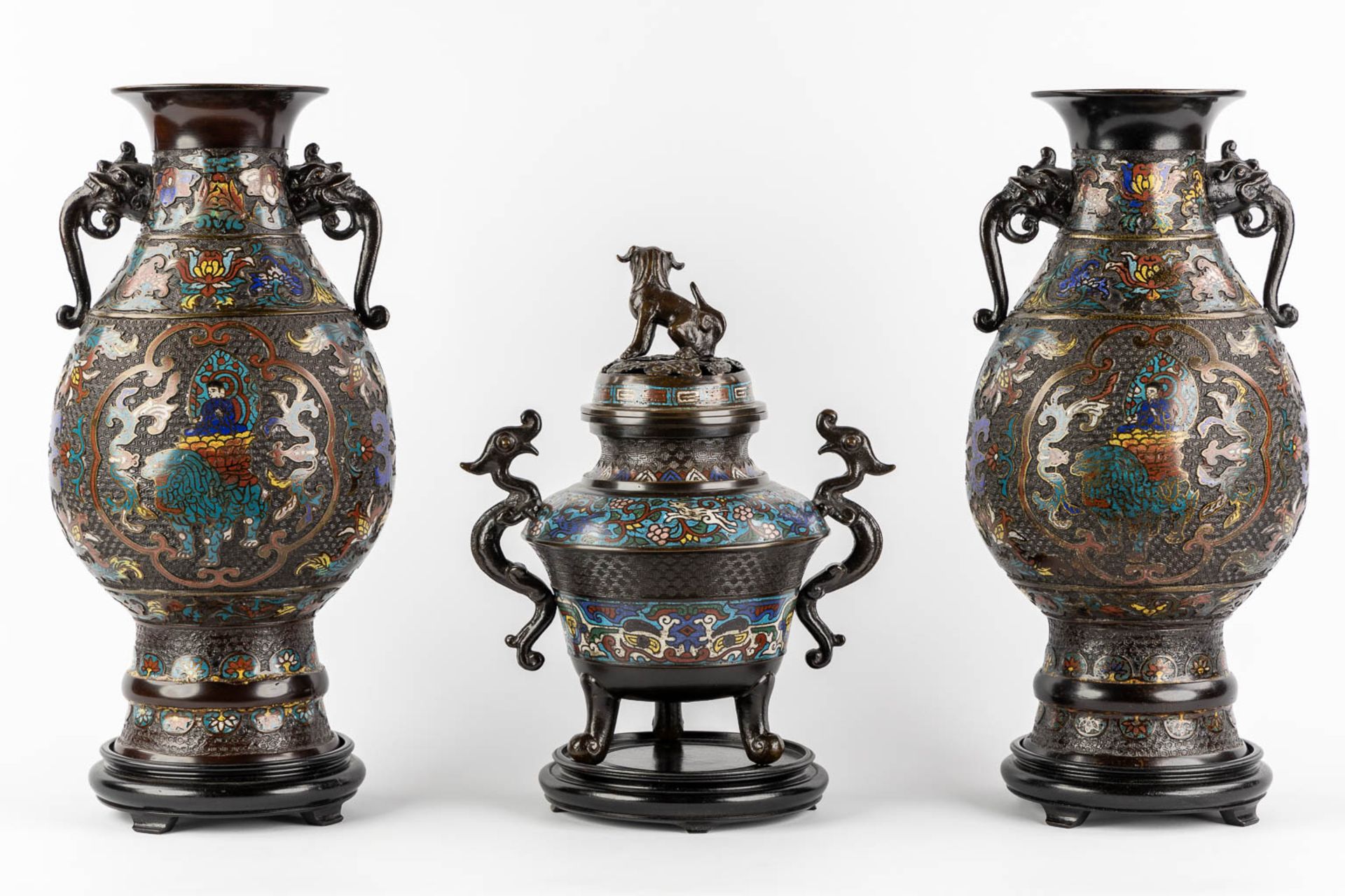 A pair of vases, added an insence burner, bronze with champslevé decor. Circa 1900. (H:45 x D:23 cm) - Image 5 of 15