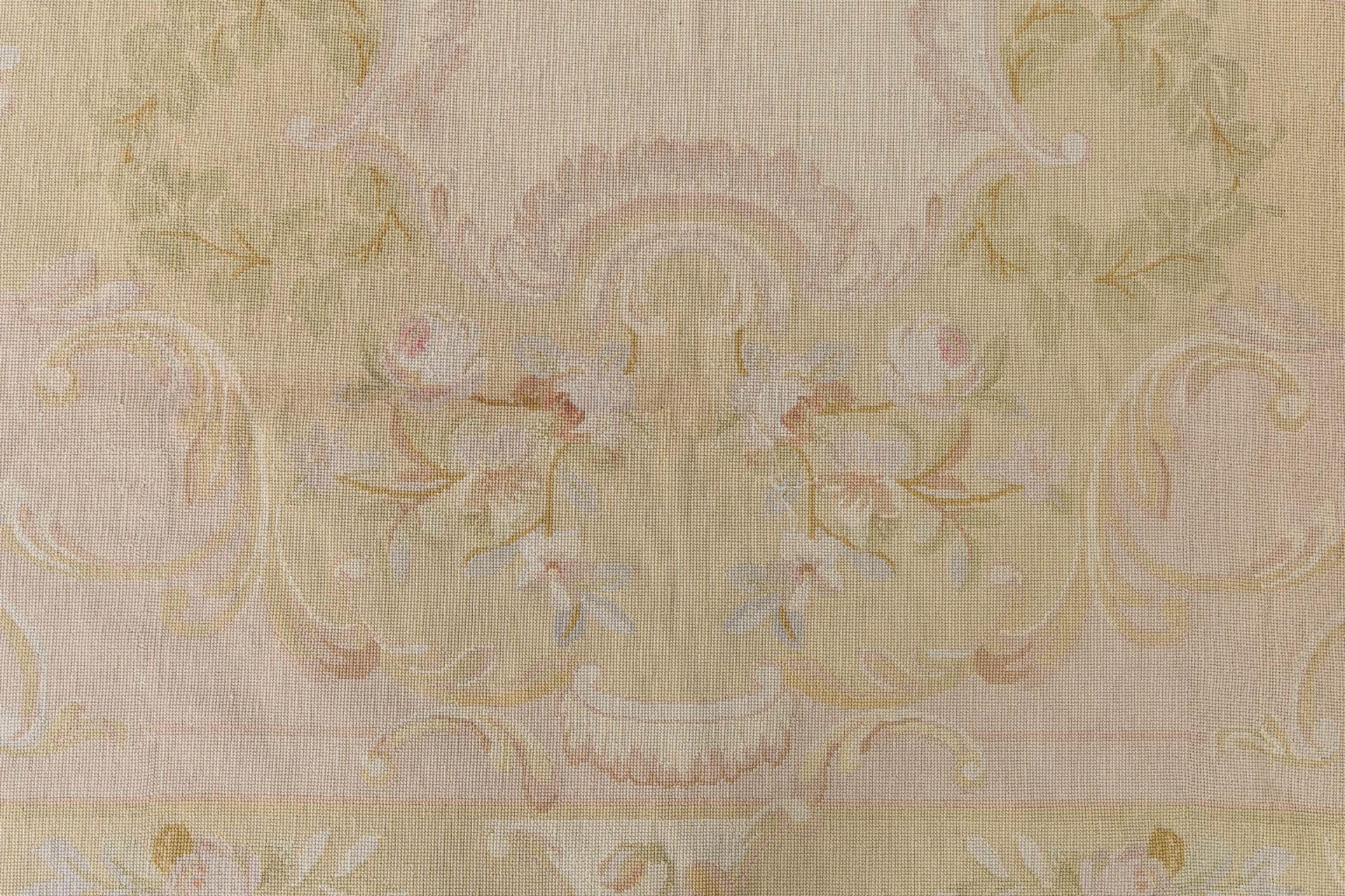 A pair of large Aubusson carpets. (L:304 x W:240 cm) - Bild 17 aus 21