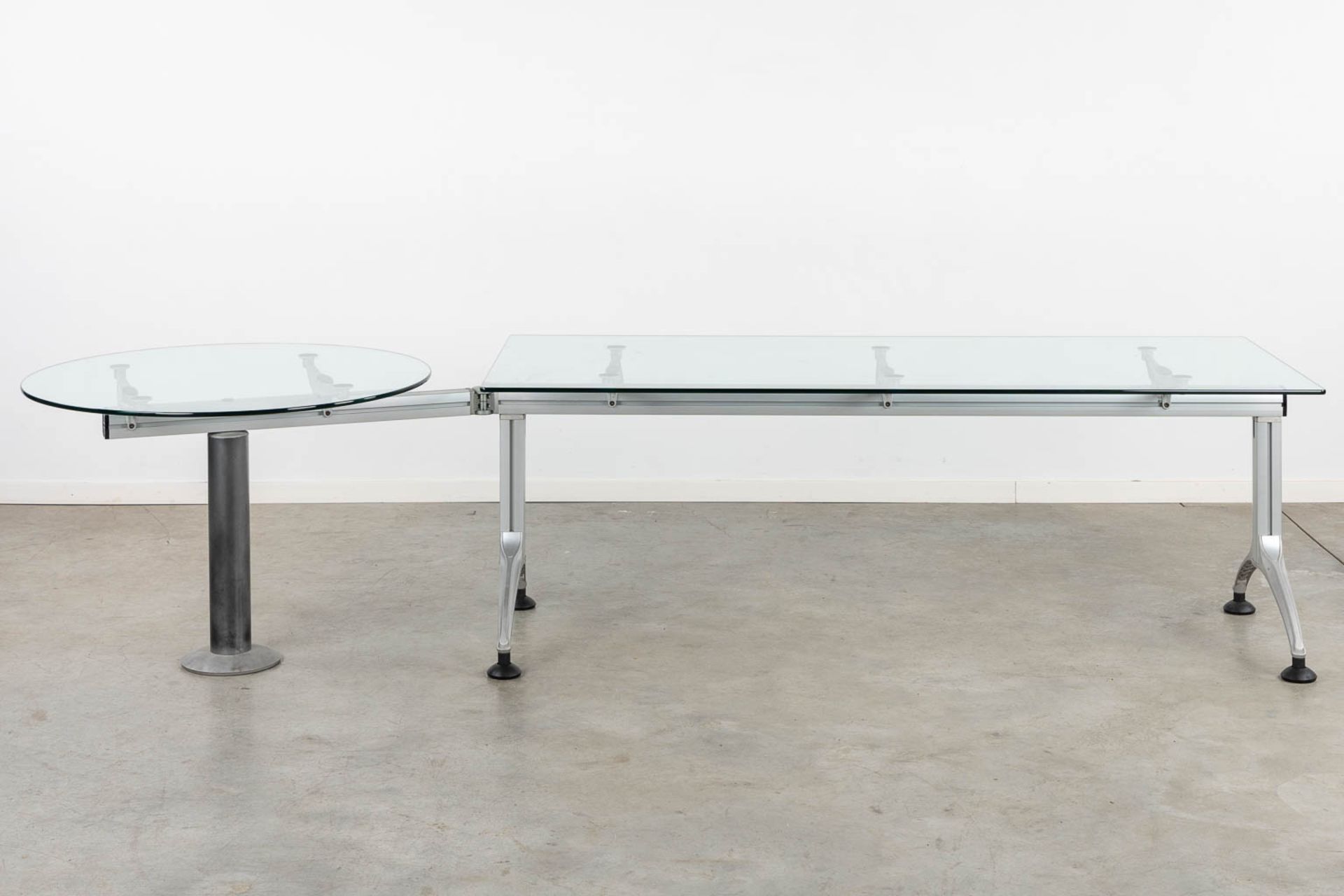 Frezza Tiper B2B, Desk, aluminium with two glass table tops. (L:90 x W:318 x H:73 cm) - Bild 3 aus 8