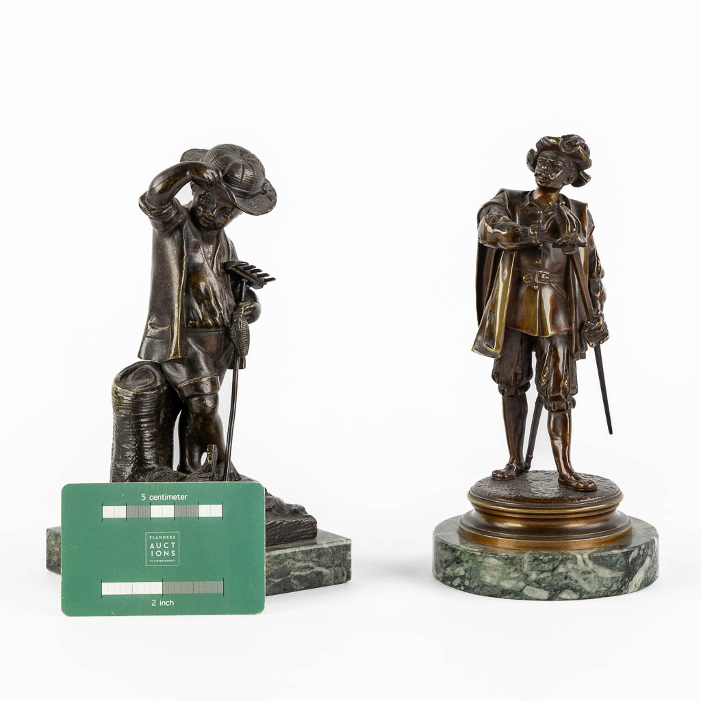 Two decorative figurines, patinated bronze. Circa 1900. (H:20 x D:10 cm) - Image 2 of 10