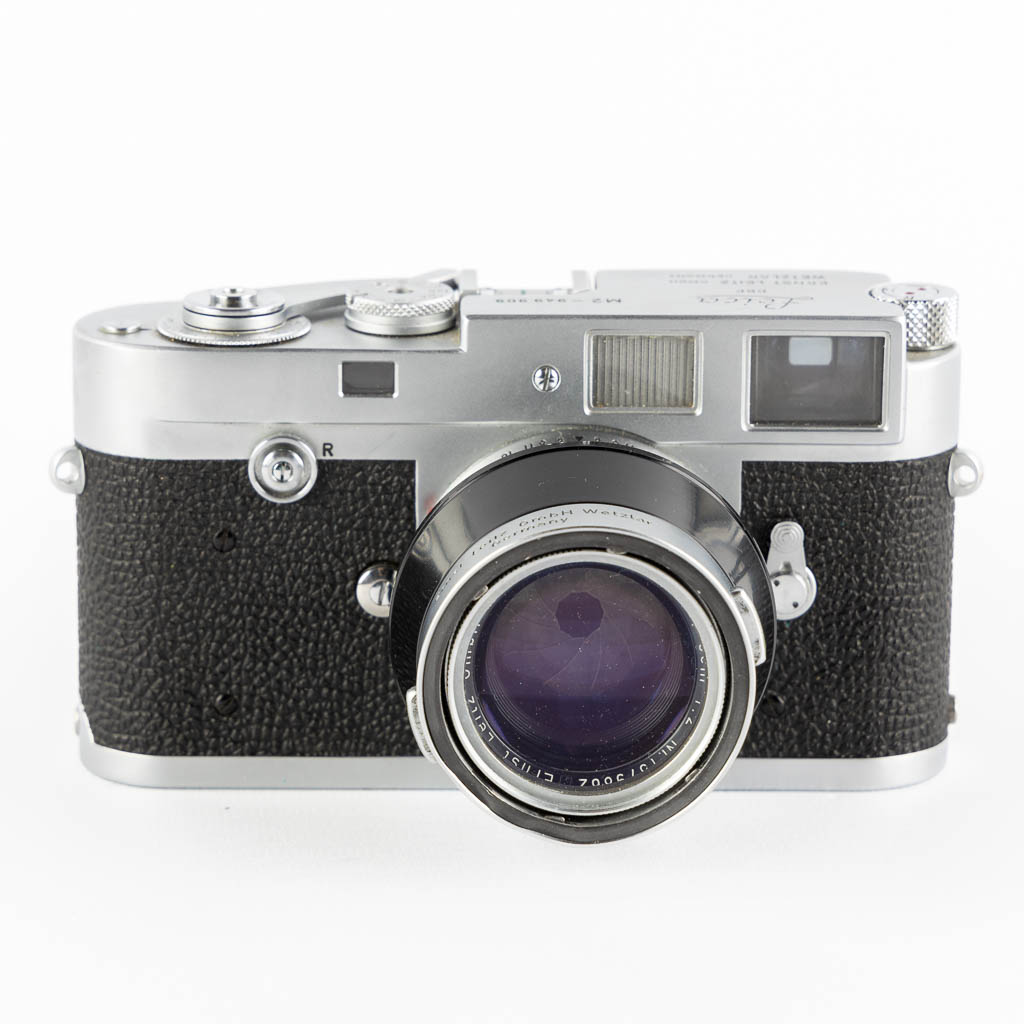 Leica, model M2, an analog photocamera. (L:8 x W:14 x H:7,6 cm) - Image 4 of 15