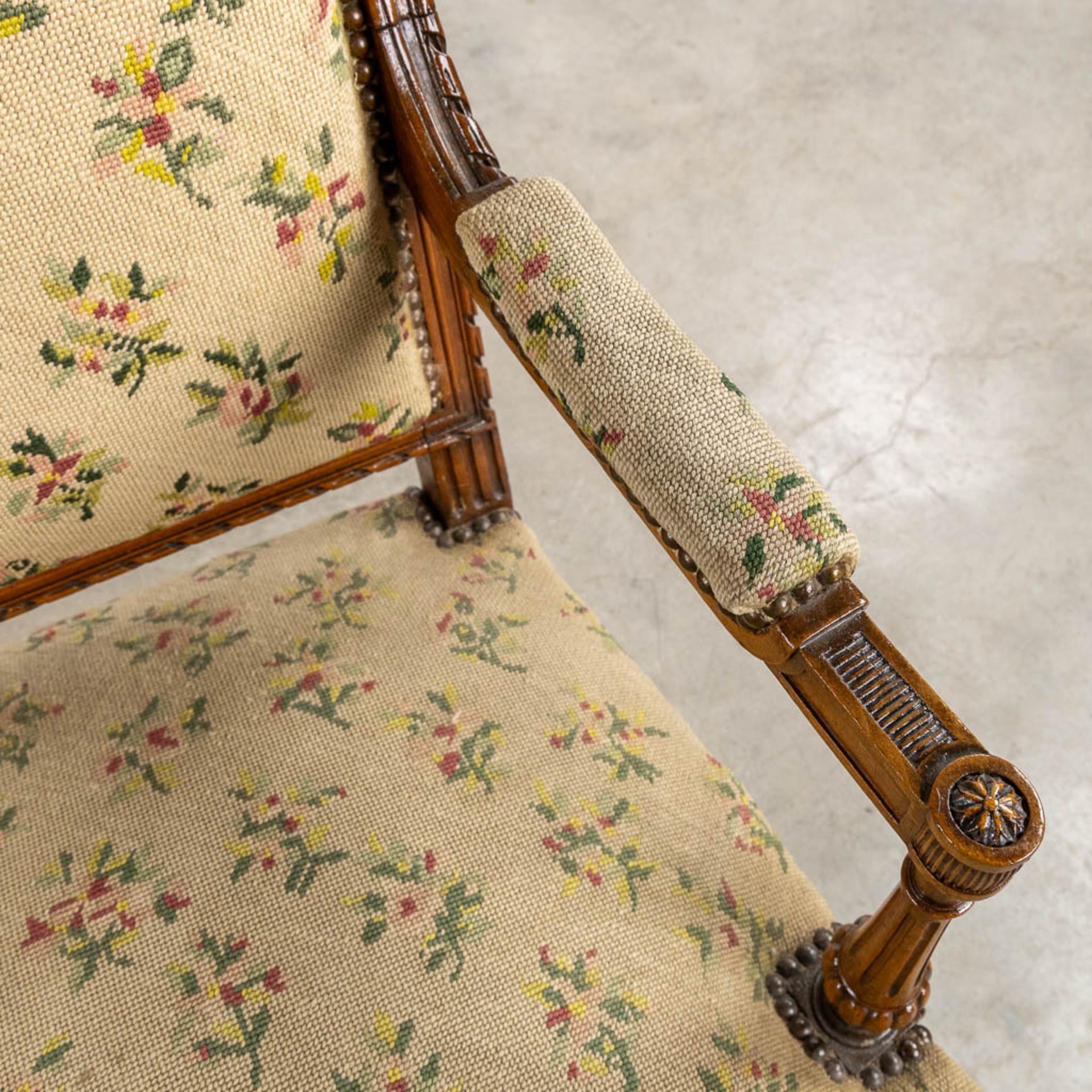 A pair of wood-sculptured armchairs with emboidered upholstry. Louis XVI style. (L:62 x W:64 x H:100 - Image 9 of 11