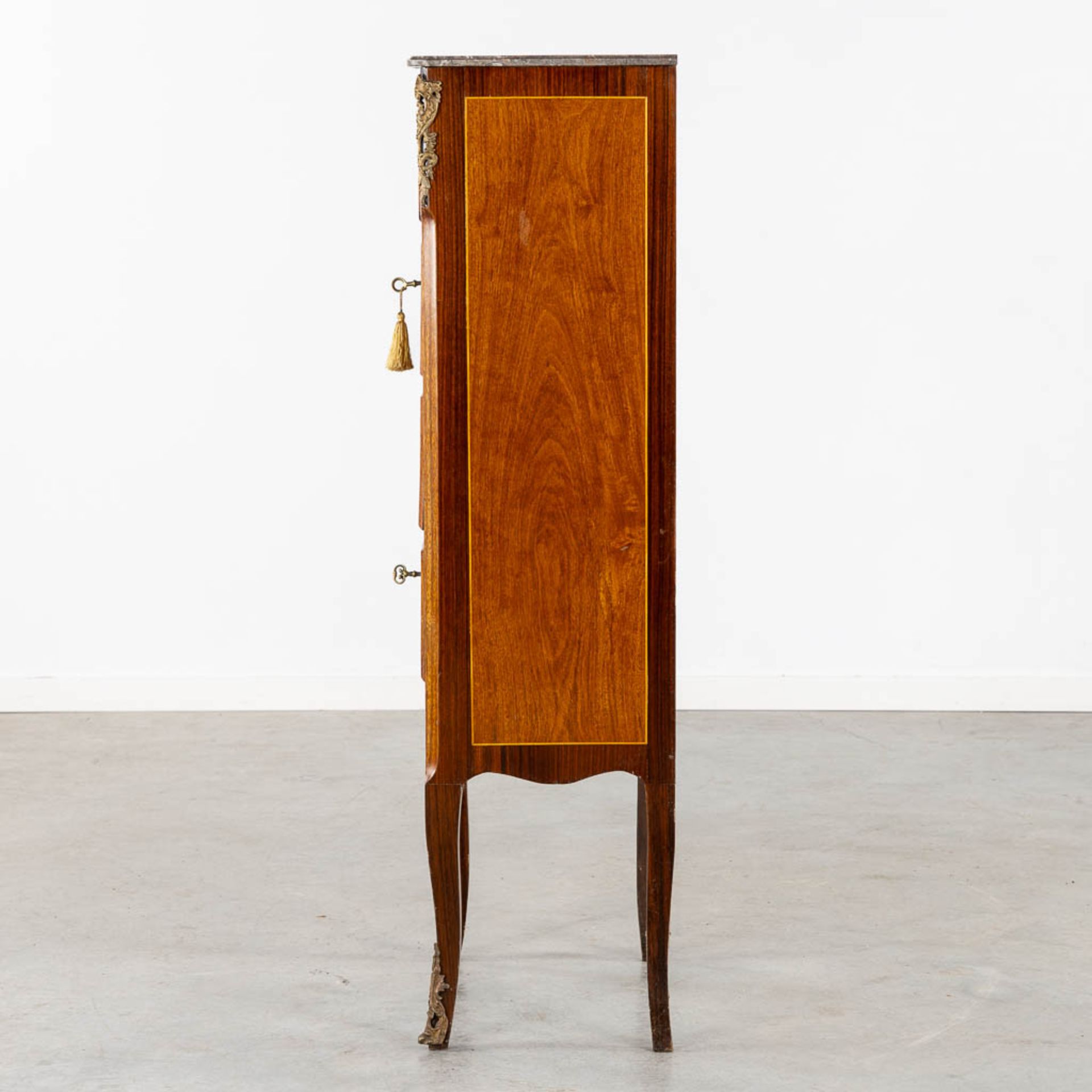 A Secretaire cabinet, Marquetry inlay and mounted with bronze. Circa 1900. (L:34 x W:56 x H:128 cm) - Bild 7 aus 15
