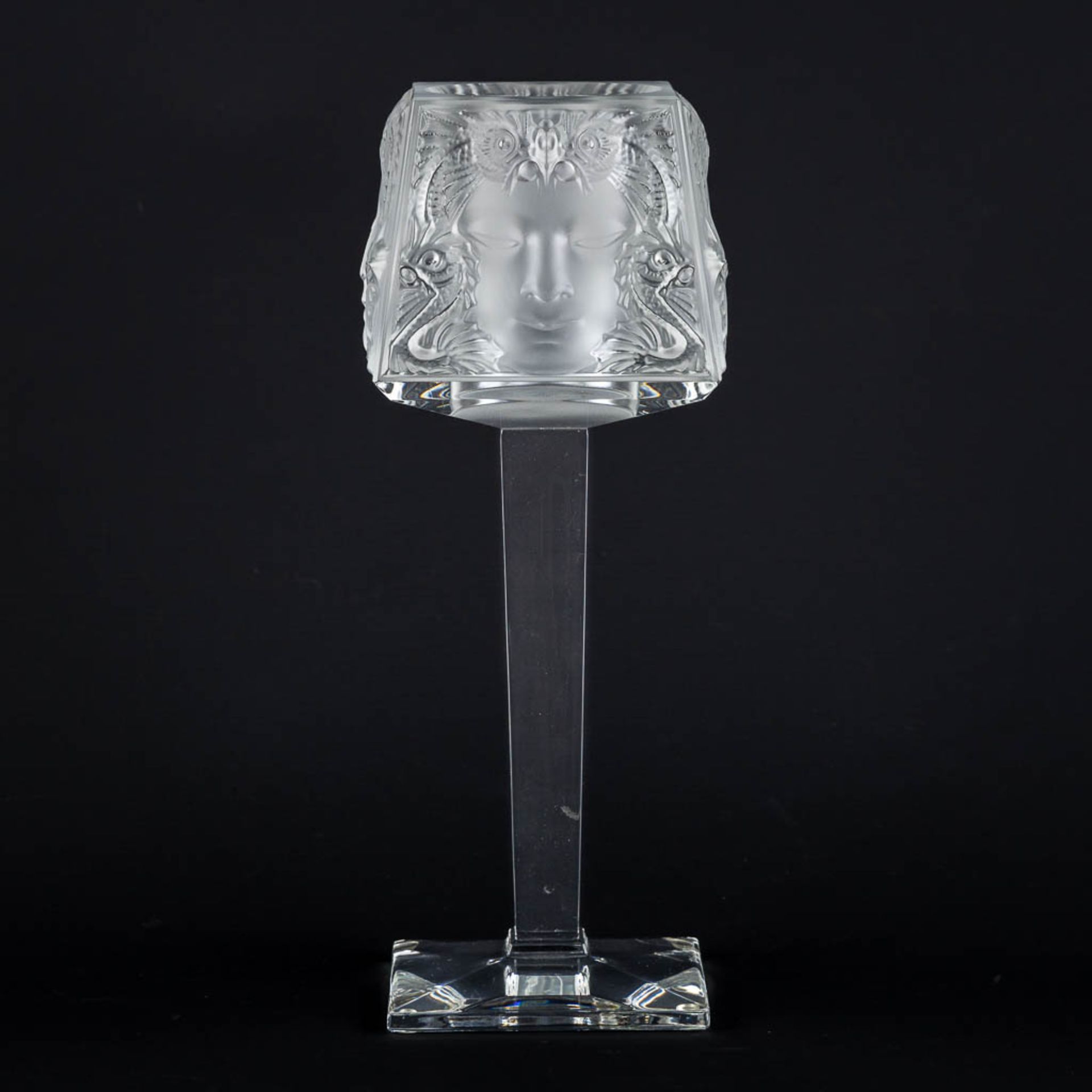 Lalique 'Masque De Femme' a candle holder on a high base. (L:11,5 x W:11,5 x H:30,5 cm) - Bild 6 aus 11