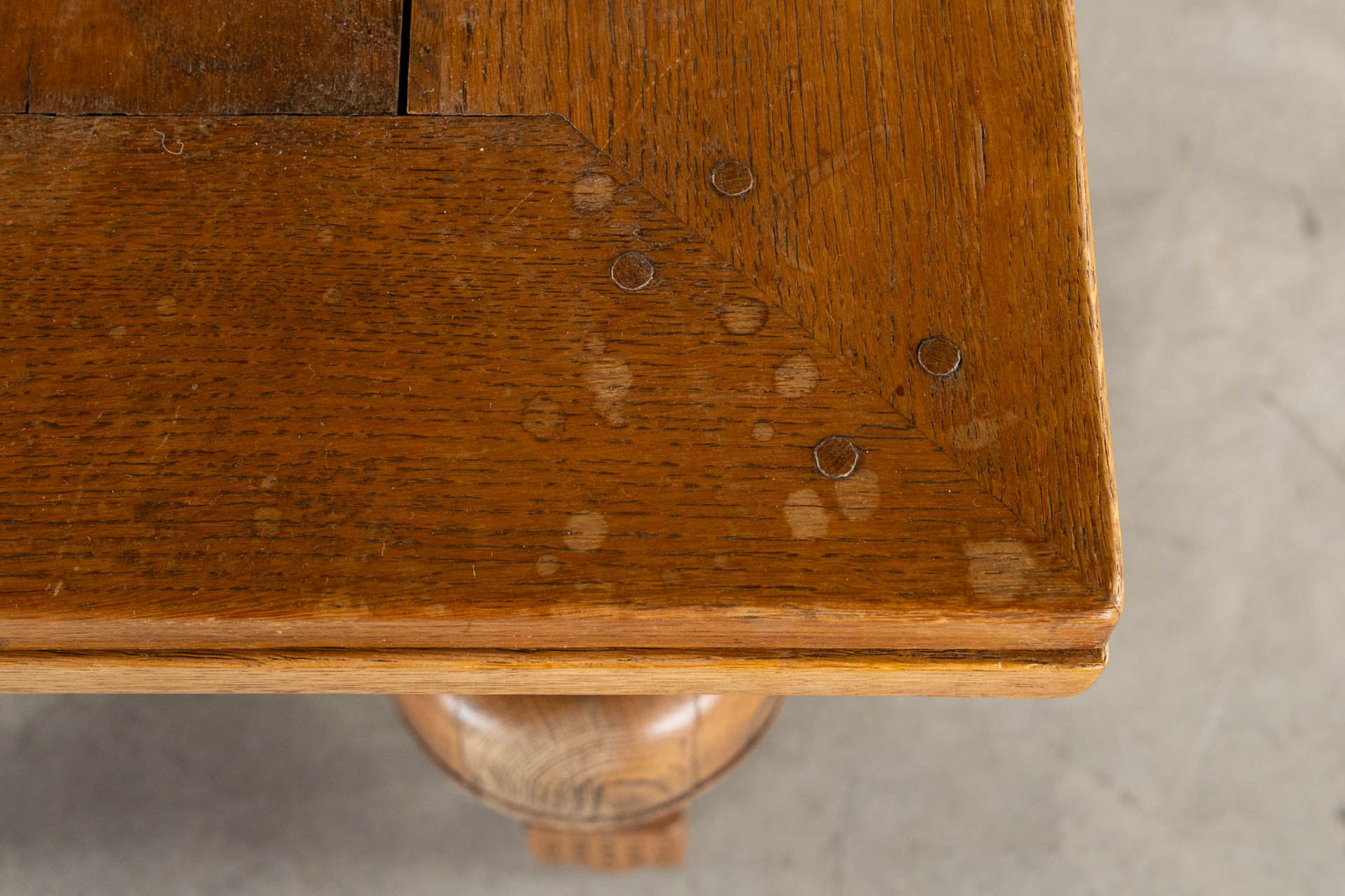 An antique table, oak, 19th C. (L:76 x W:140 x H:78 cm) - Image 12 of 13