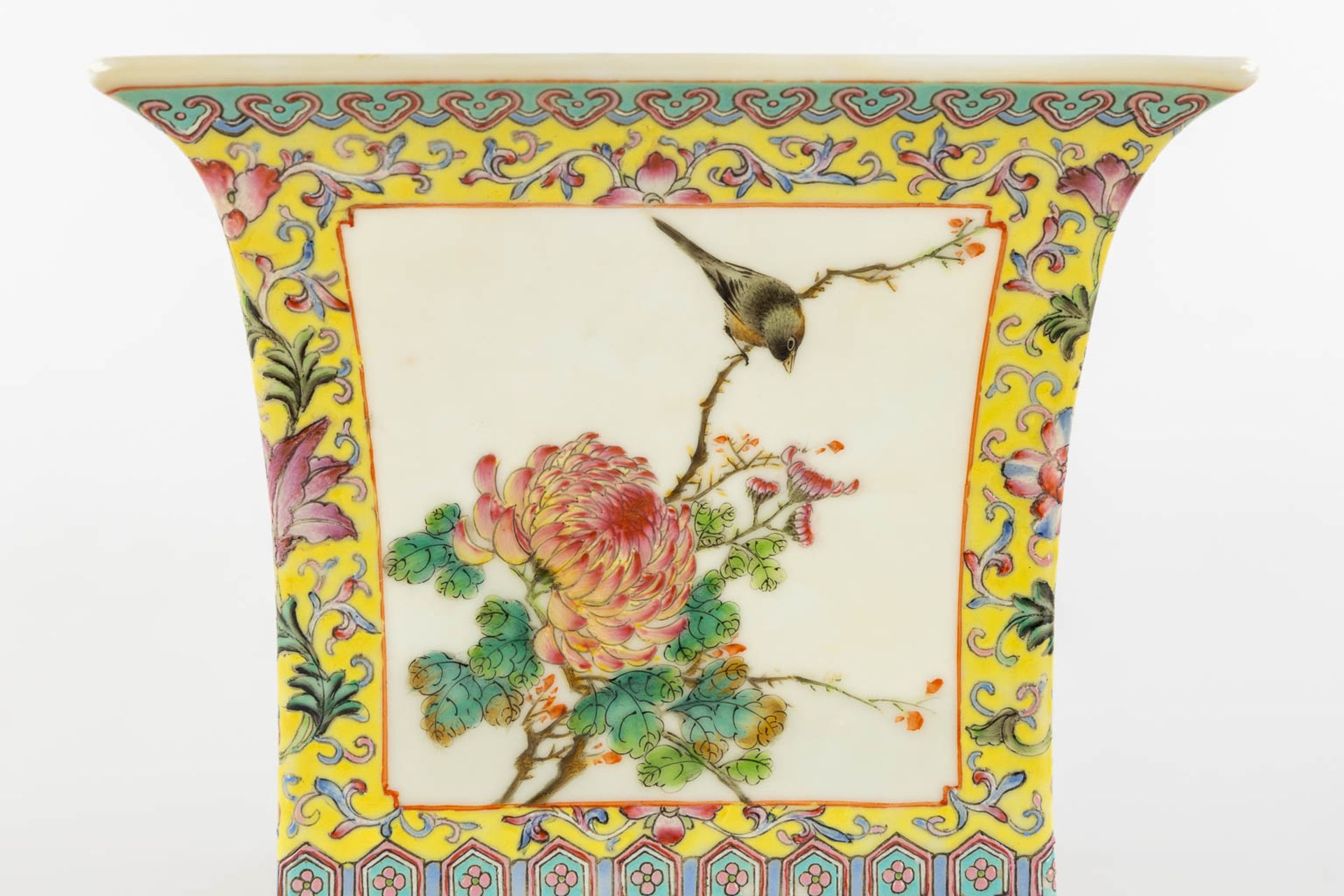 A Chinese Cache Pot, Famille Rose decorated with fauna and flora. (L:18 x W:18 x H:17,5 cm) - Image 13 of 13