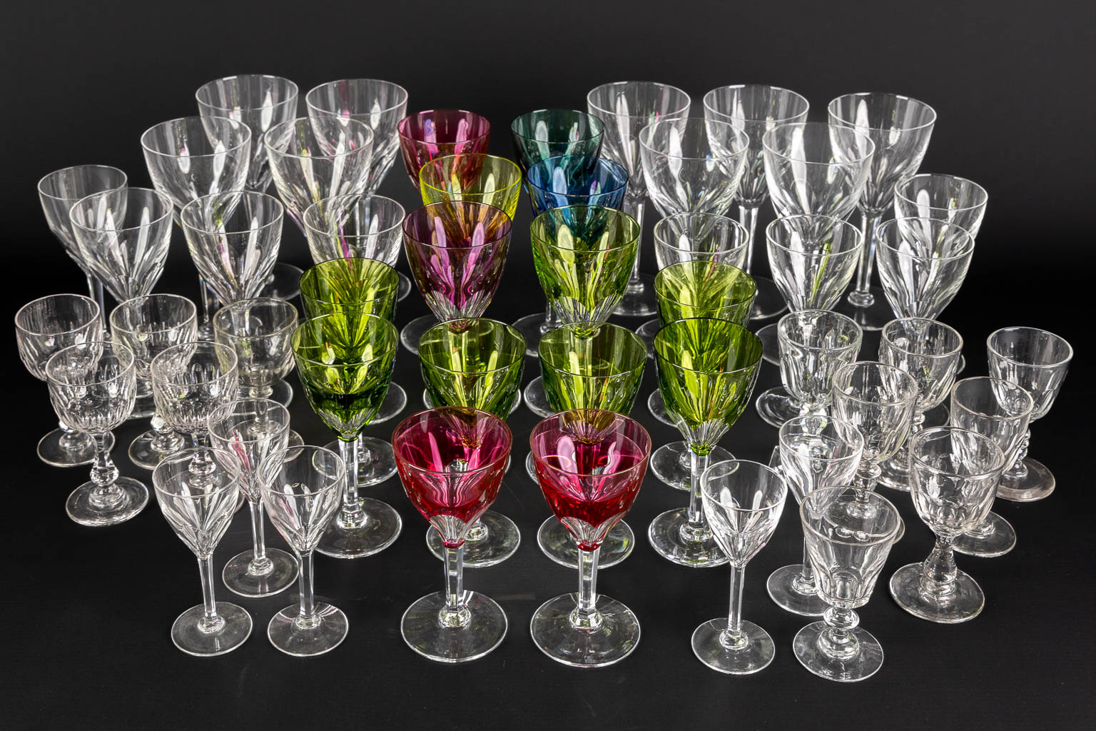 Val Saint Lambert, 'Gevaert' a large collection of coloured and cut crystal goblets. (H:19,1 cm) - Image 2 of 10