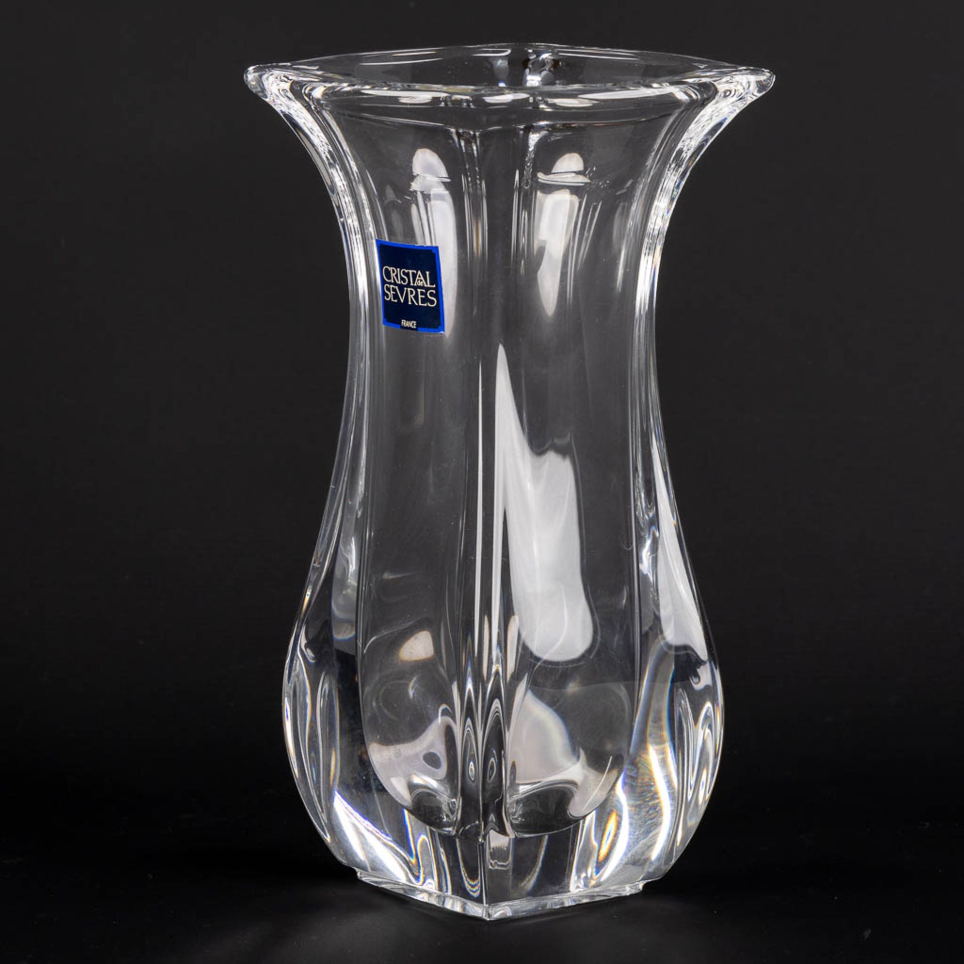 Cristal De Sèvres, a large crystal vase. (L:15 x W:18 x H:28 cm) - Bild 4 aus 14