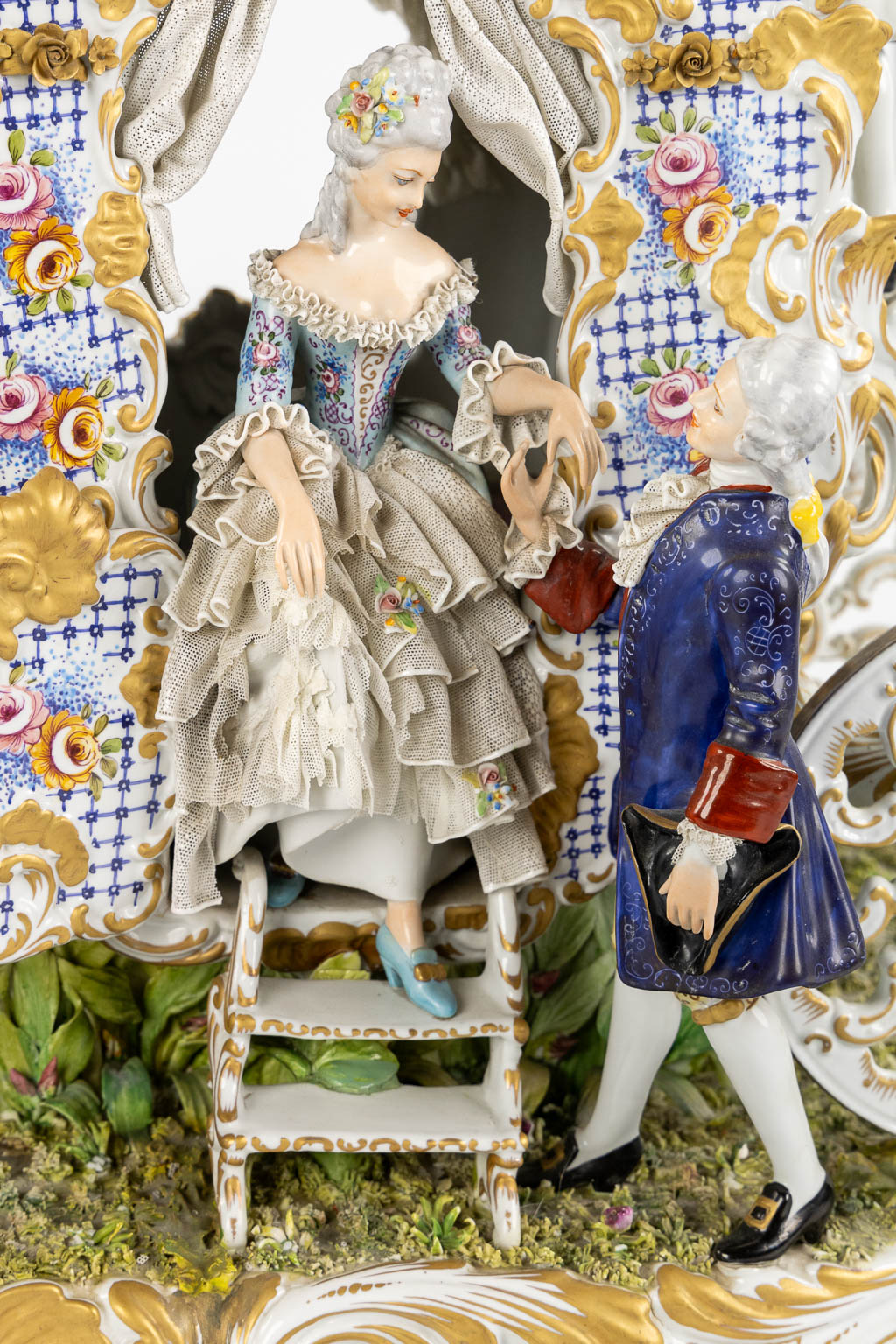Capodimonte, an exceptionally large horse-drawn carriage, polychrome porcelain. (L:90 x W:40 x H:54 - Image 6 of 14