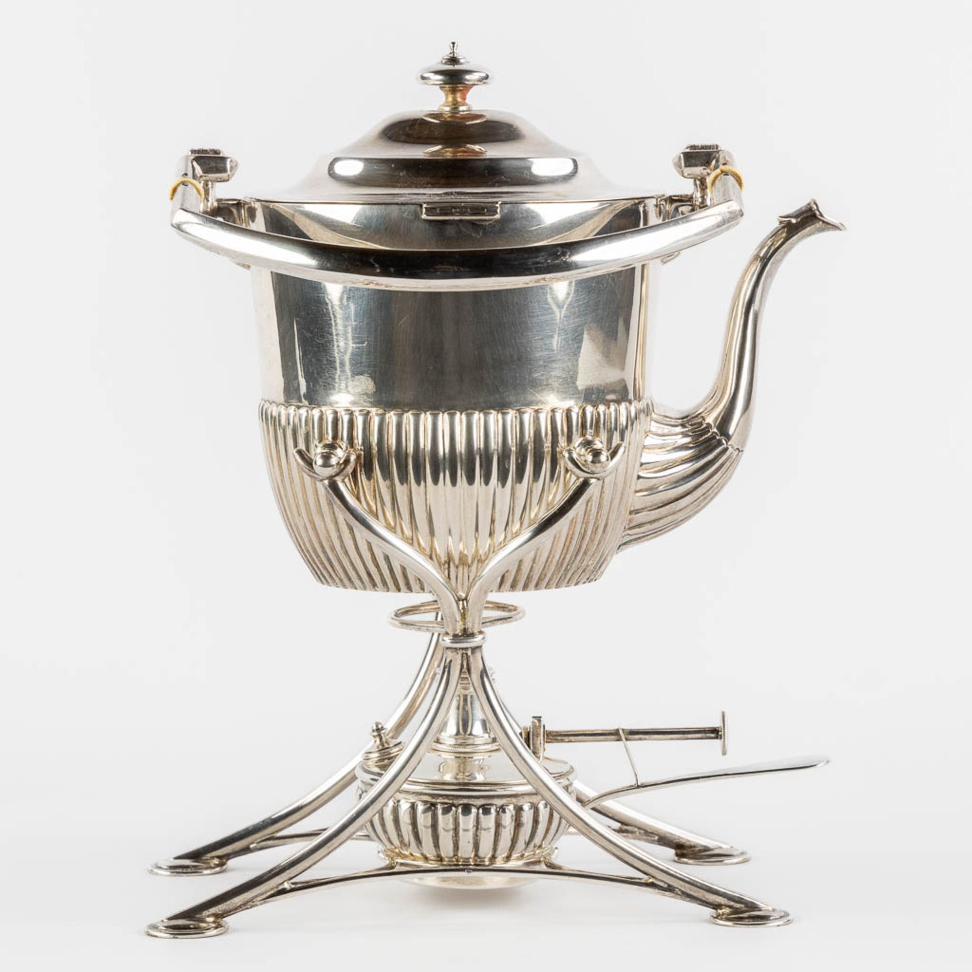 A coffee pot, inkpot and ink blotter, Sweden, silver. 1,815kg. (L:15 x W:25 x H:35 cm) - Image 13 of 18