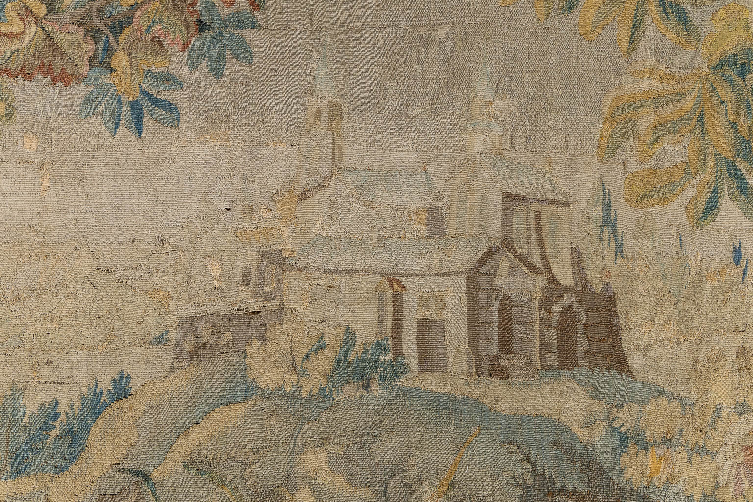 An antique 'Verdure' tapissery, Decorated with a castle, fauna and flora. 17th C. (W:276 x H:277 cm) - Image 7 of 10