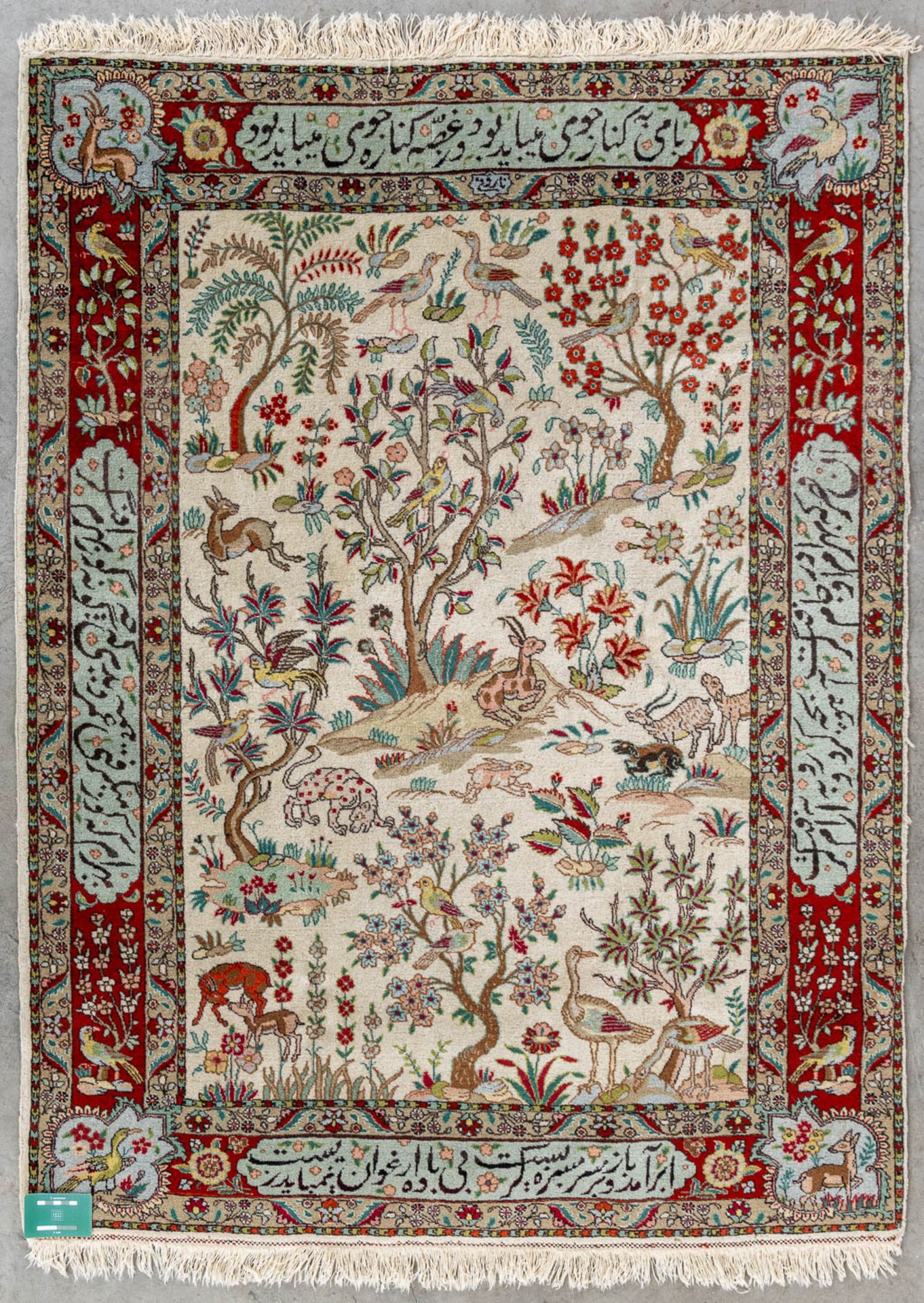 An Oriental hand-made carpet, Tabriz. Signed. (L:150 x W:107 cm) - Bild 2 aus 8