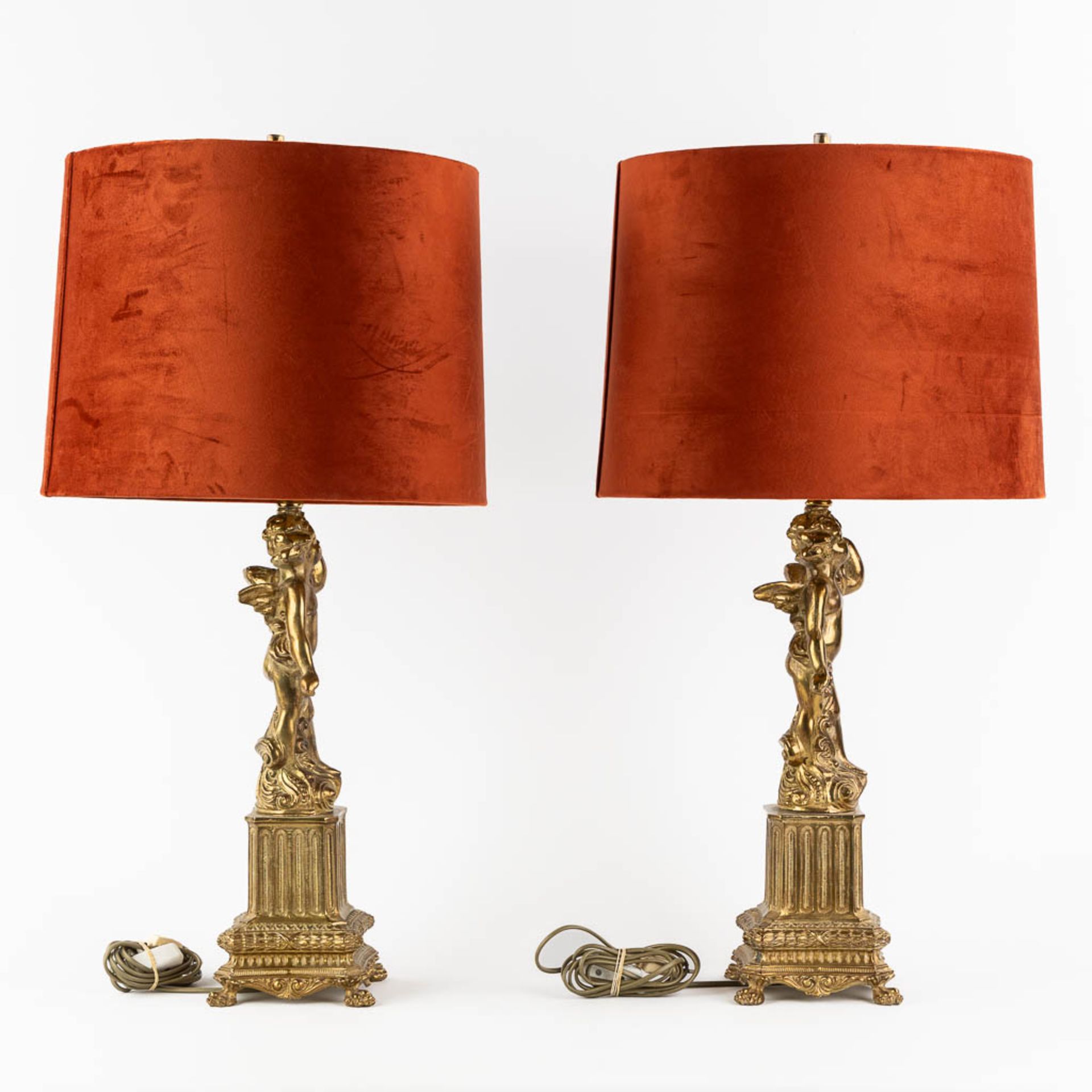 A pair of decorative table lamps, messing. 20th century. (L:15 x W:15 x H:78 cm) - Bild 4 aus 11