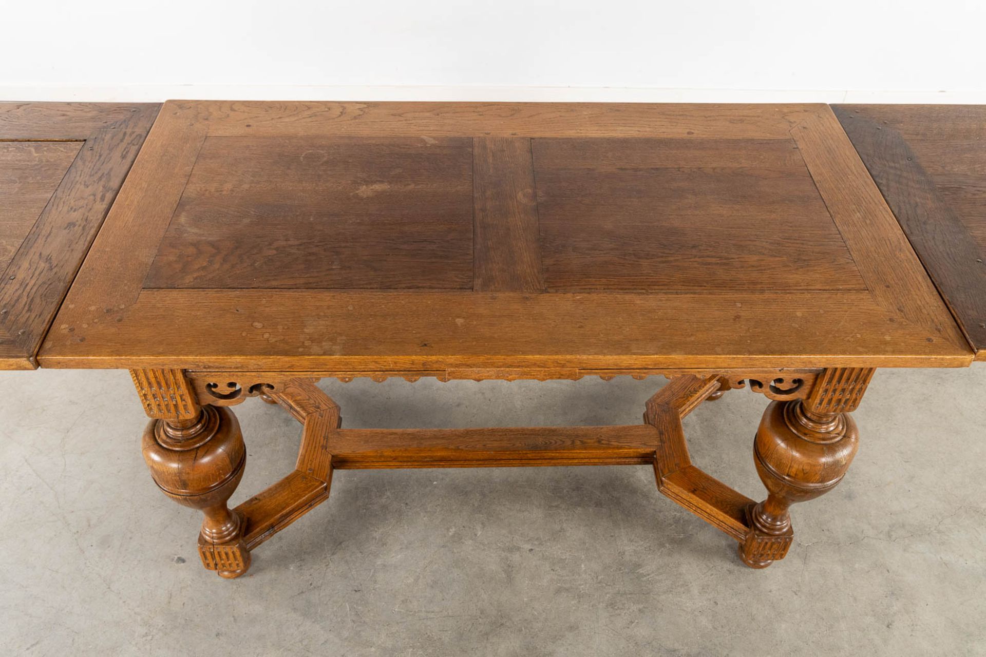 An antique table, oak, 19th C. (L:76 x W:140 x H:78 cm) - Image 6 of 13