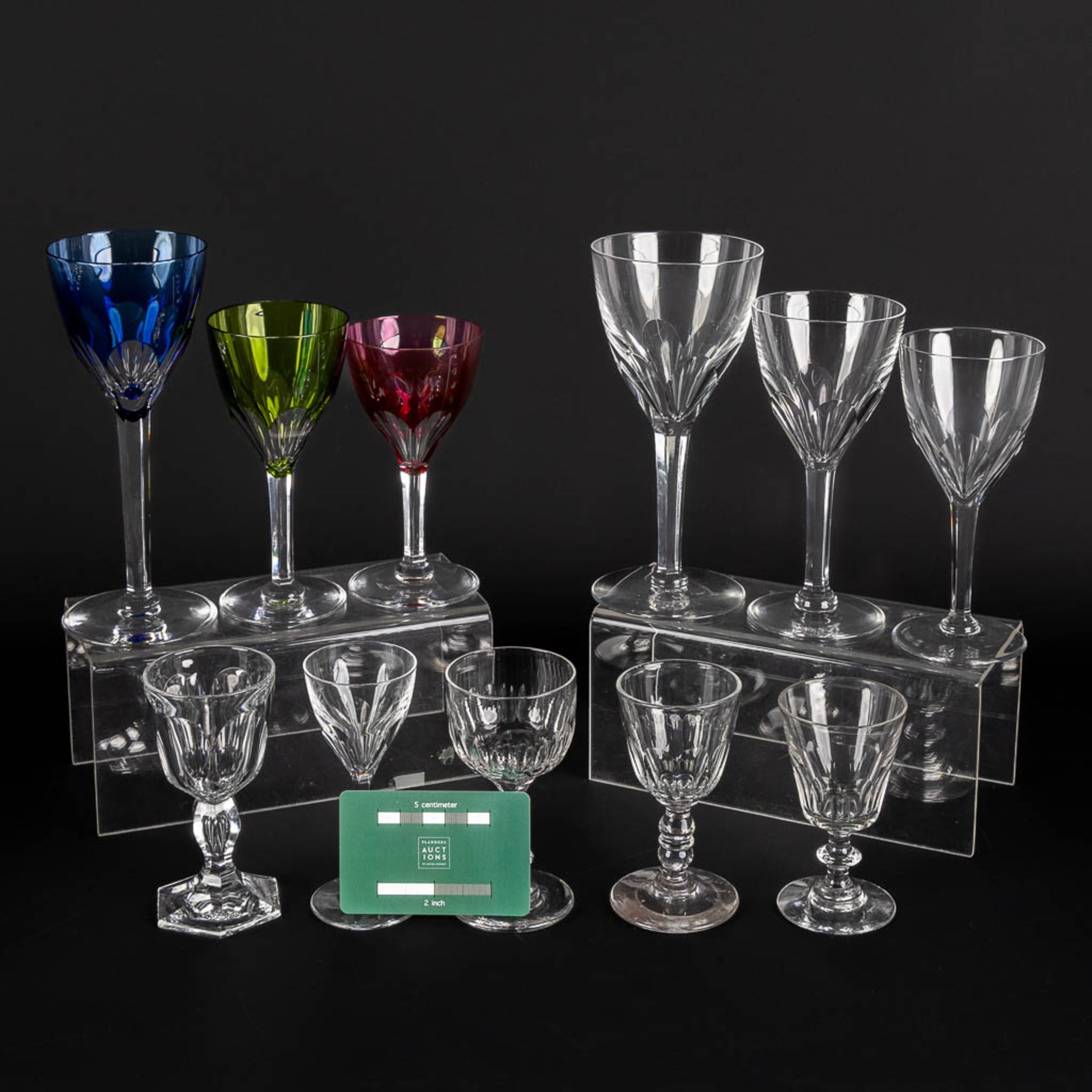 Val Saint Lambert, 'Gevaert' a large collection of coloured and cut crystal goblets. (H:19,1 cm) - Bild 4 aus 10
