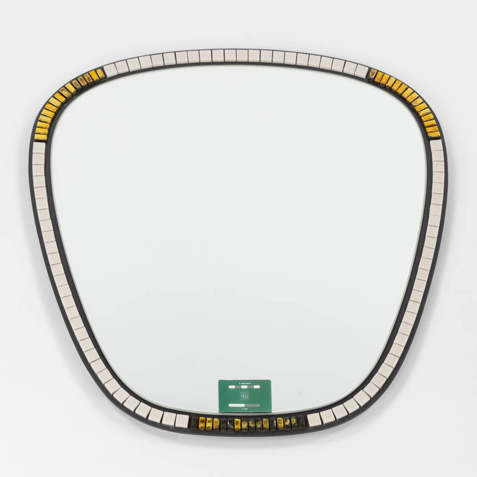 Knitter Duro, an elegant mirror decorated with mosaic tiles. Circa 1980. (W:70 x H:73 cm) - Image 2 of 7