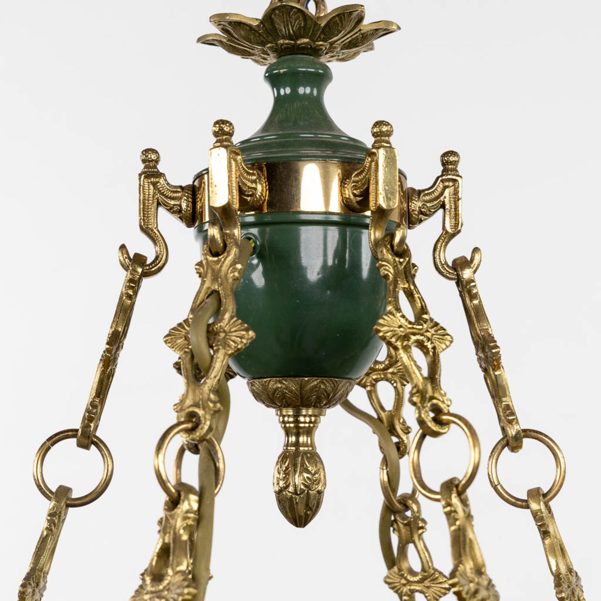 A chandelier, brass in Empire style. Circa 1970. (H:104 x D:73 cm) - Bild 5 aus 8