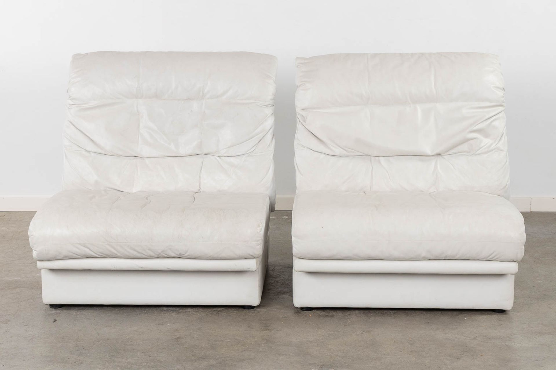 Rolf Benz, a large white leather salon suite. (L:88 x W:205 x H:86 cm) - Bild 5 aus 8