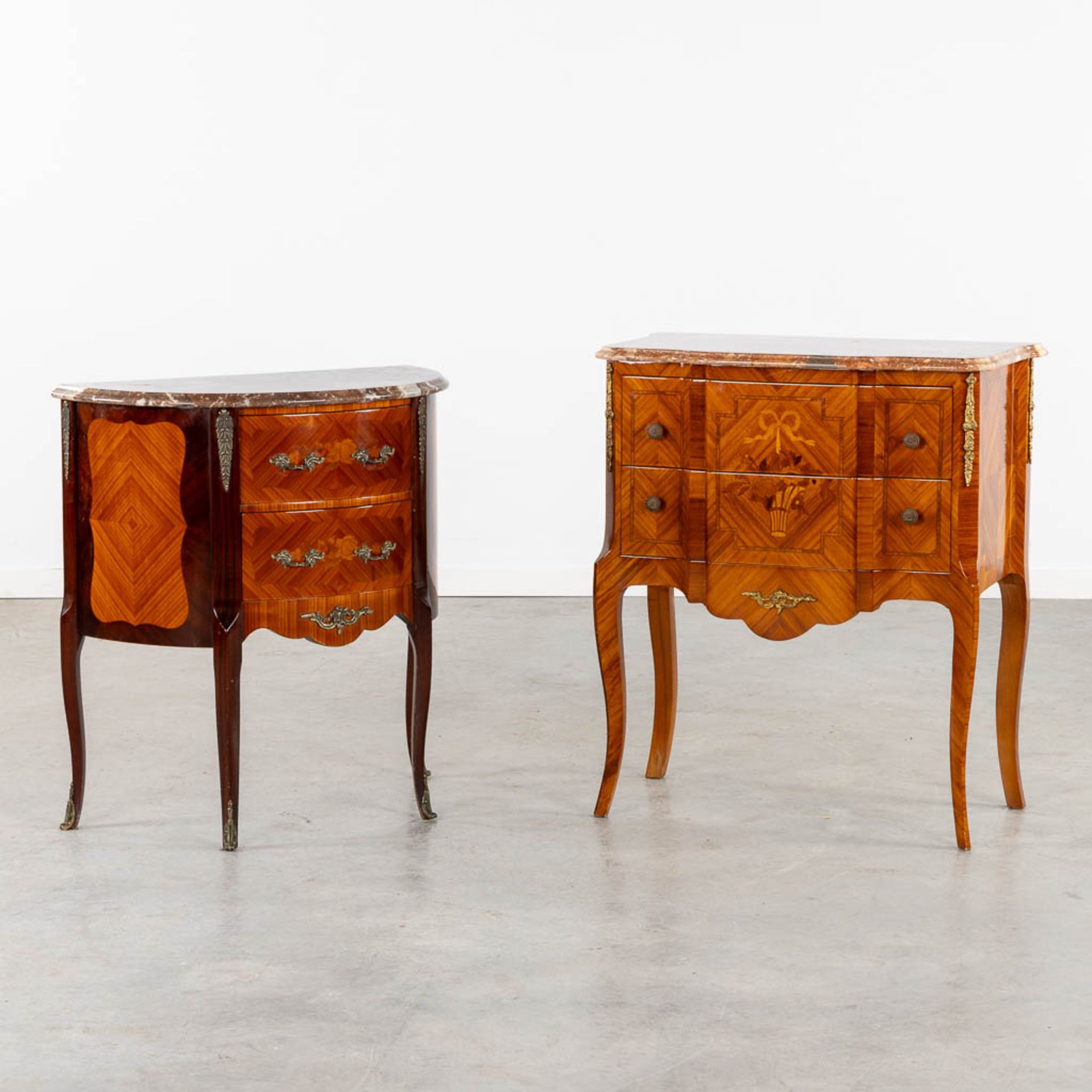 Two small cabinets with drawers, marquetry inlay and a marble top. 20th C. (L:39 x W:70 x H:80 cm)