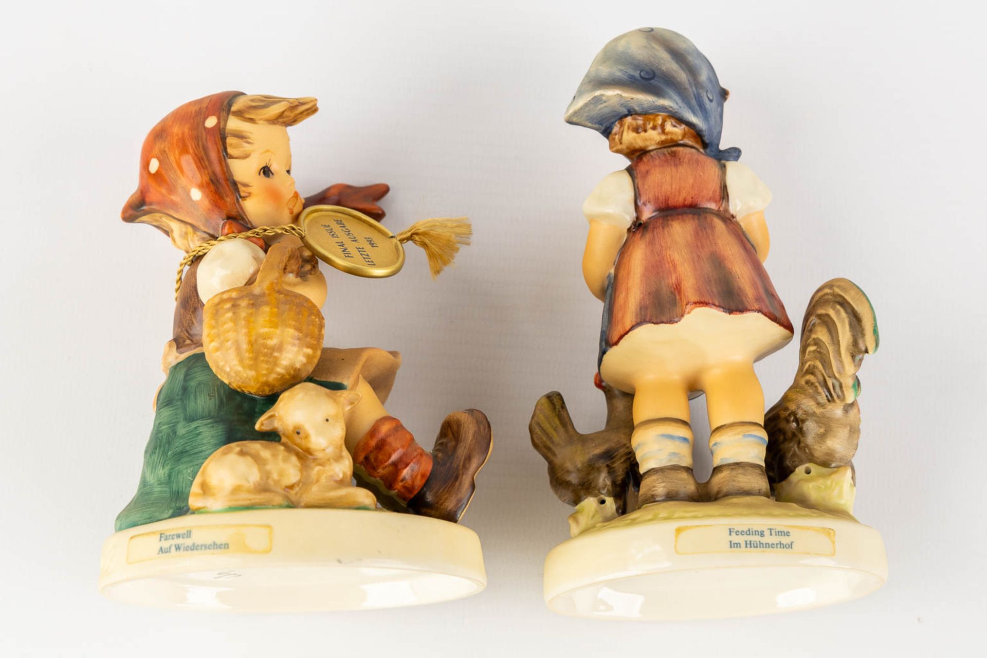 Hummel, 12 figurines, polychrome porcelain. (H:15 cm) - Bild 6 aus 9