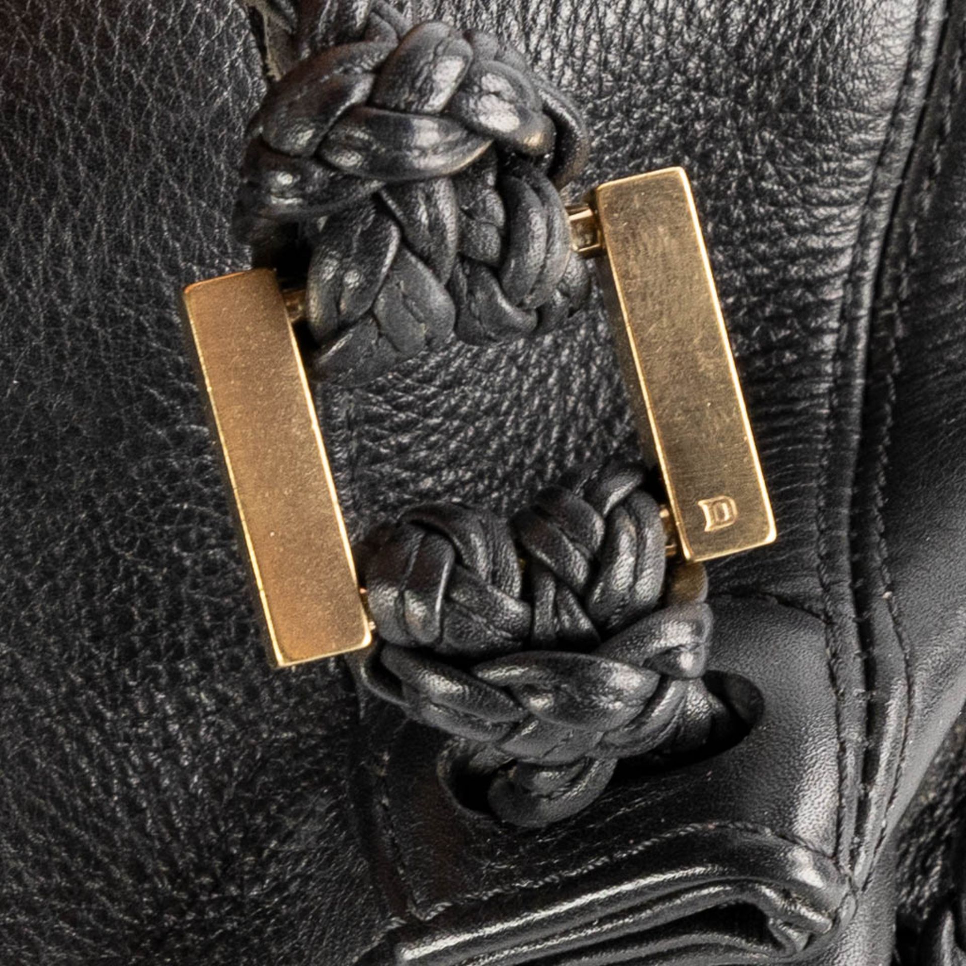 Delvaux Eugène PM, a black leather handbag. (W:38 x H:26 cm) - Bild 11 aus 19