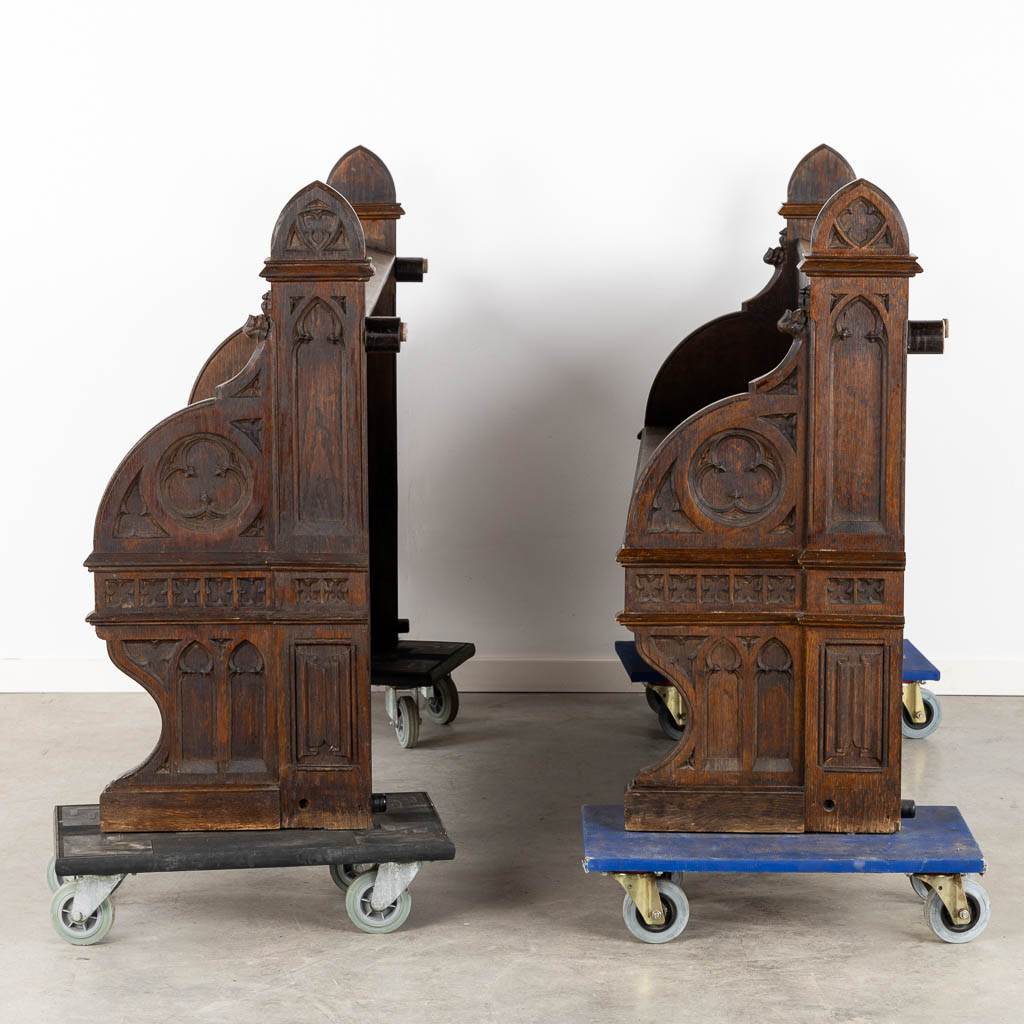 6 identical 'Church Benches' sculptured oak, Gothic Revival. (L:46 x W:164 x H:100 cm) - Image 6 of 12