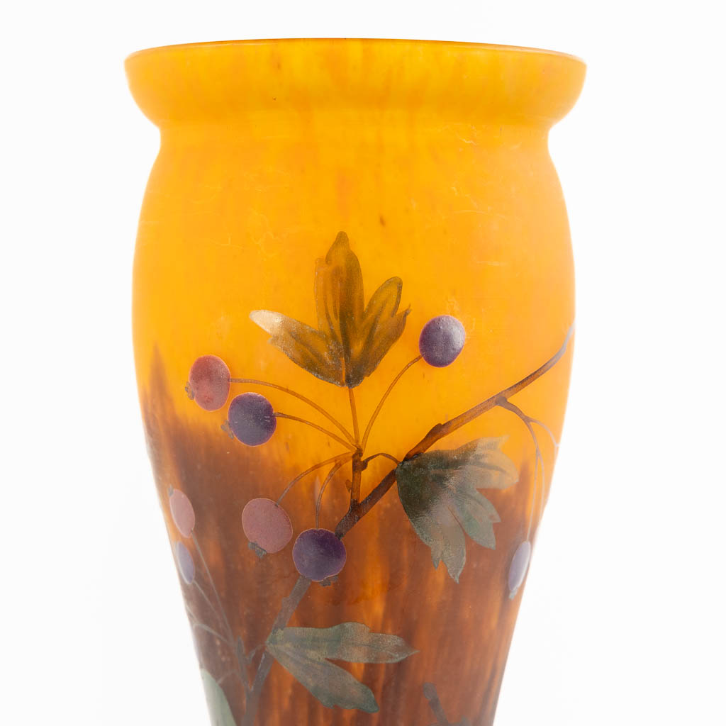 Mado, Nancy, a pate de verre vase. (H:30 x D:10 cm) - Image 8 of 9