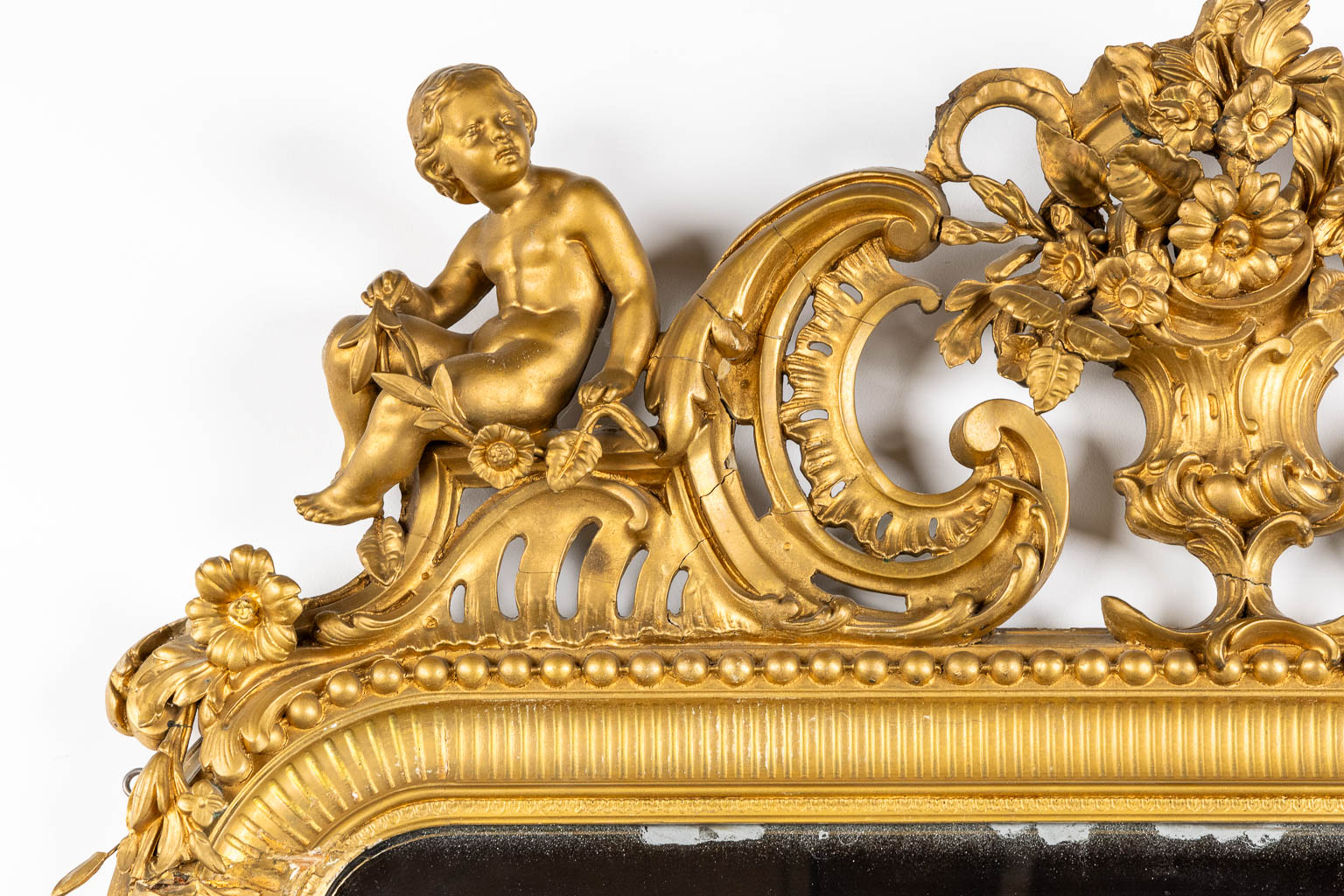 An antique and large mirror, decorated with putti in Louis XV style. Circa 1900. (W:130 x H:225 cm) - Image 3 of 11