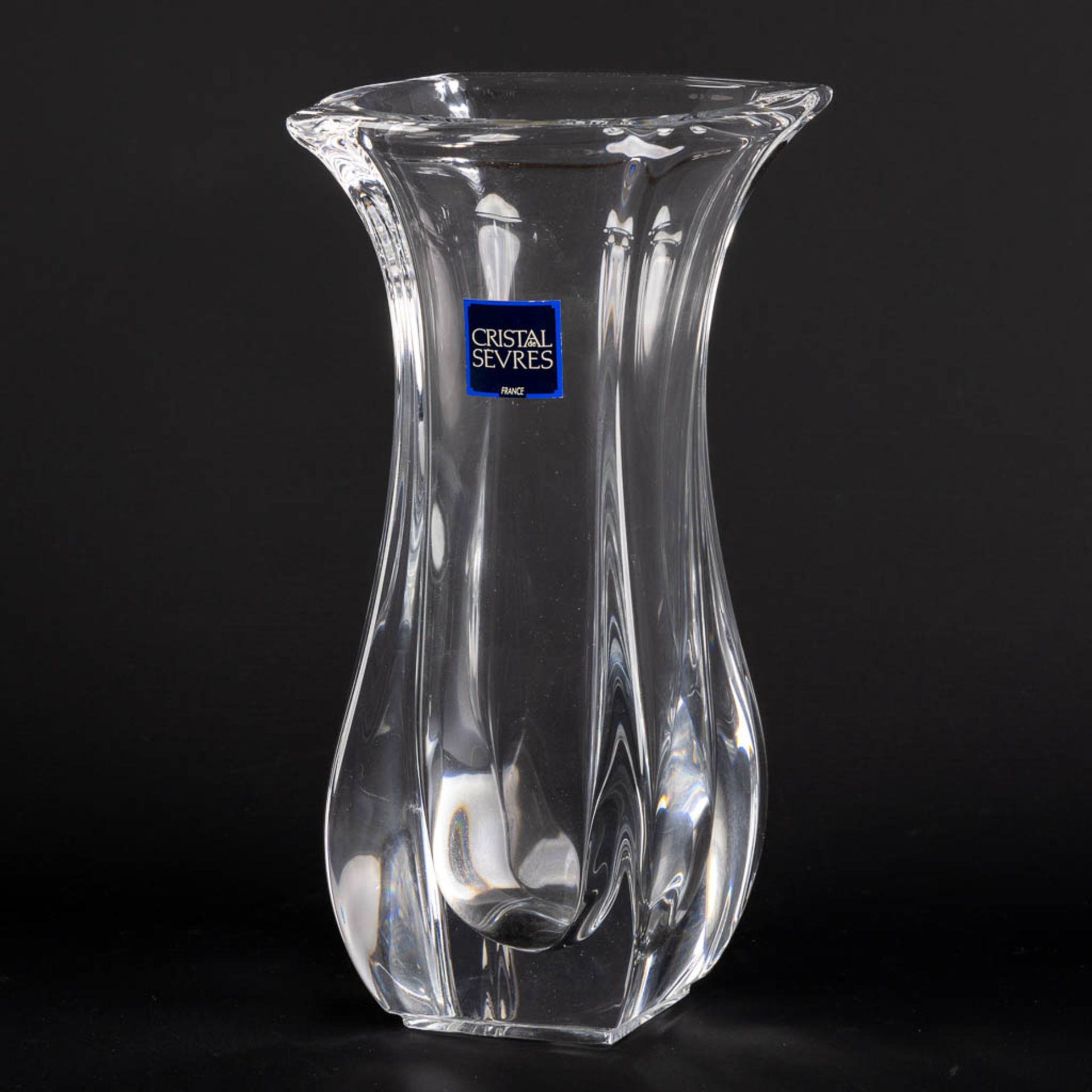 Cristal De Sèvres, a large crystal vase. (L:15 x W:18 x H:28 cm) - Bild 3 aus 14
