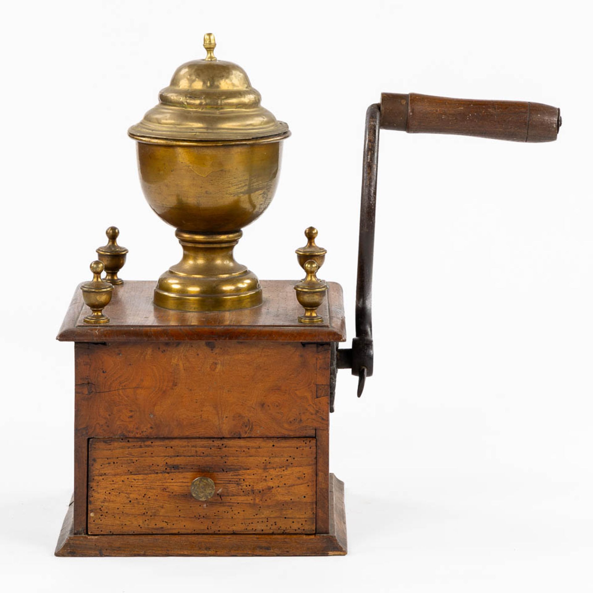 A large and antique 'Coffee Grinder' copper, iron and wood. (L:28 x W:51 x H:52 cm) - Bild 4 aus 10