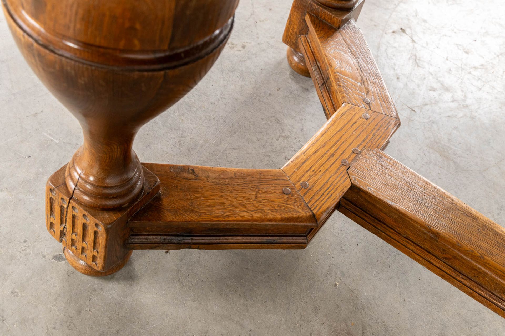 An antique table, oak, 19th C. (L:76 x W:140 x H:78 cm) - Image 13 of 13