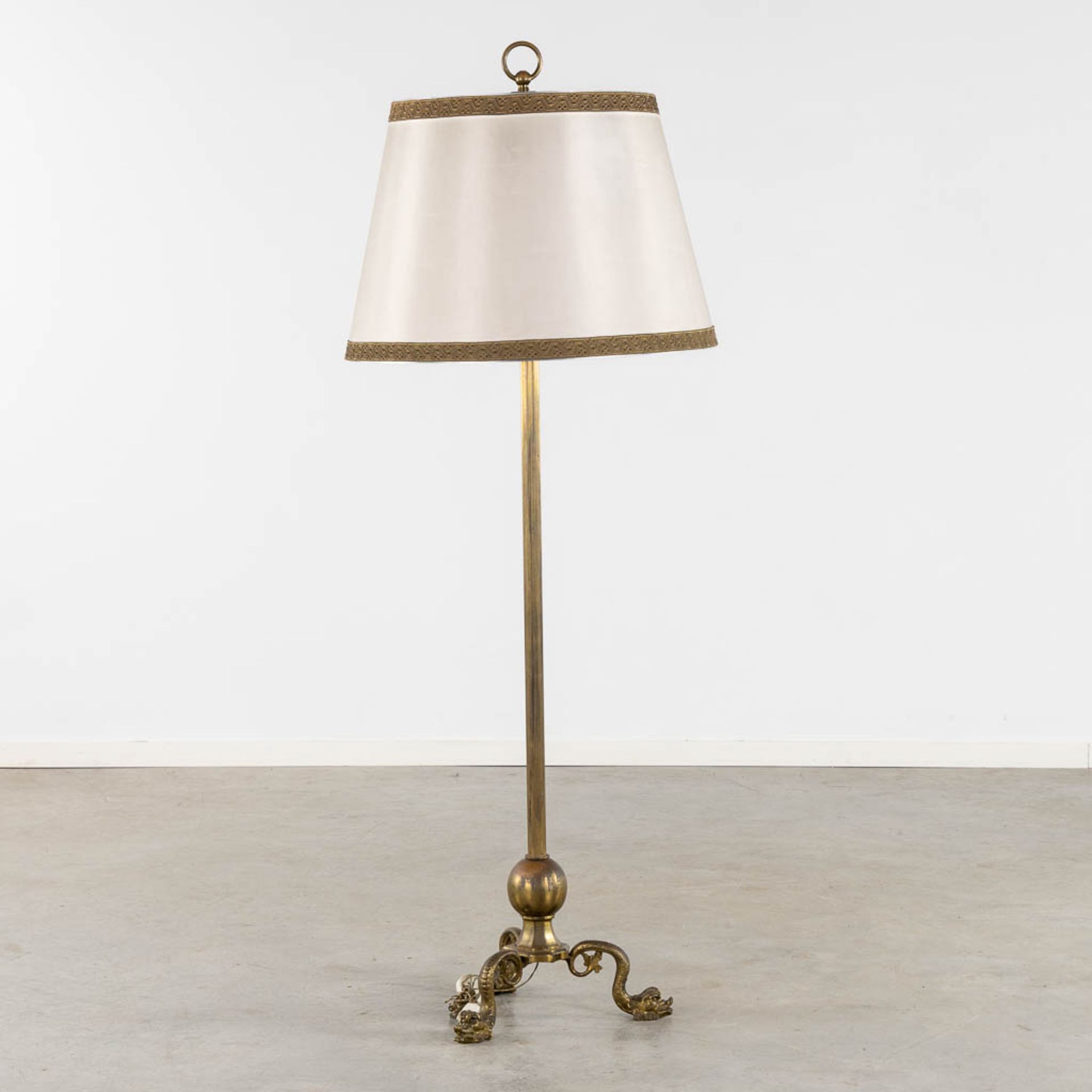 A marble and bronze coffee table, added a floorlamp. Circa 1960. (L:52 x W:101 x H:41 cm) - Image 3 of 19
