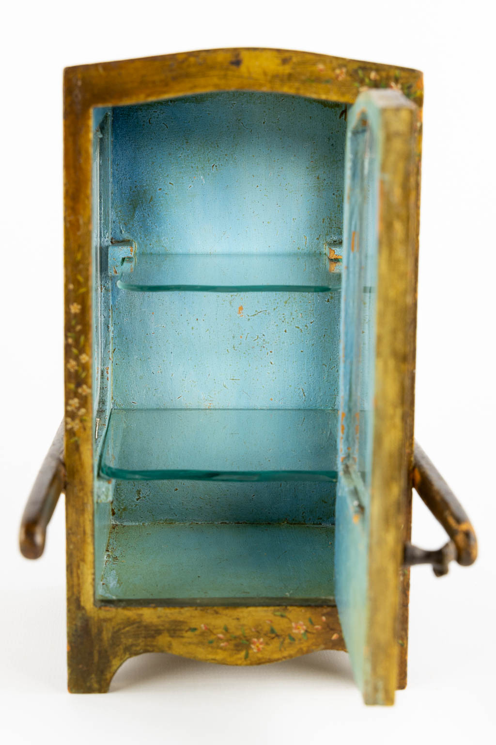 A miniature Jewelry box in the shape of a 'Sedan Chair', circa 1900. (L:25 x W:12,5 x H:20 cm) - Image 11 of 12